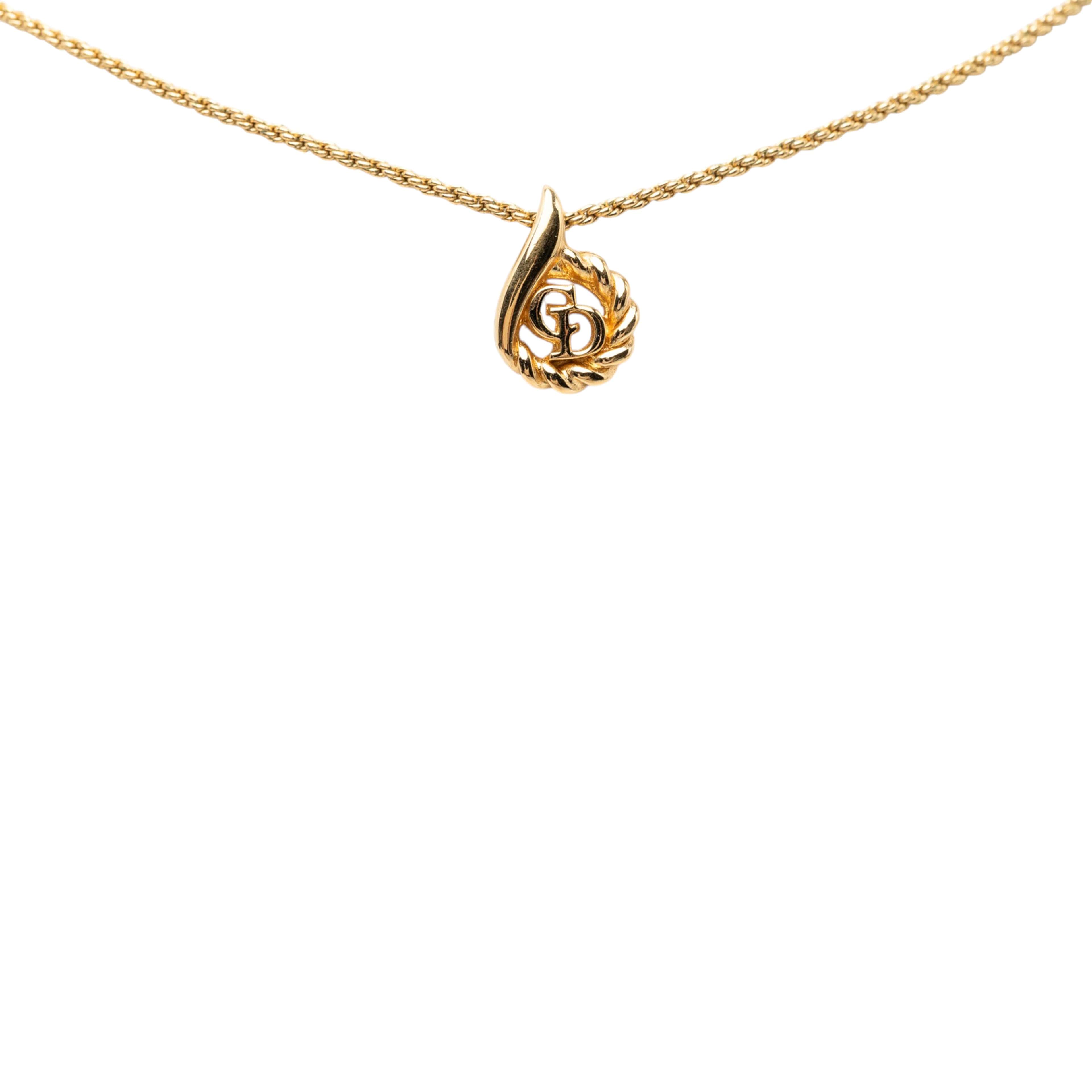 Louis Vuitton Grained Calfskin Lockme Tender, från Luxclusif, i färgen guld. Klicka för att öppna bilden i stort format