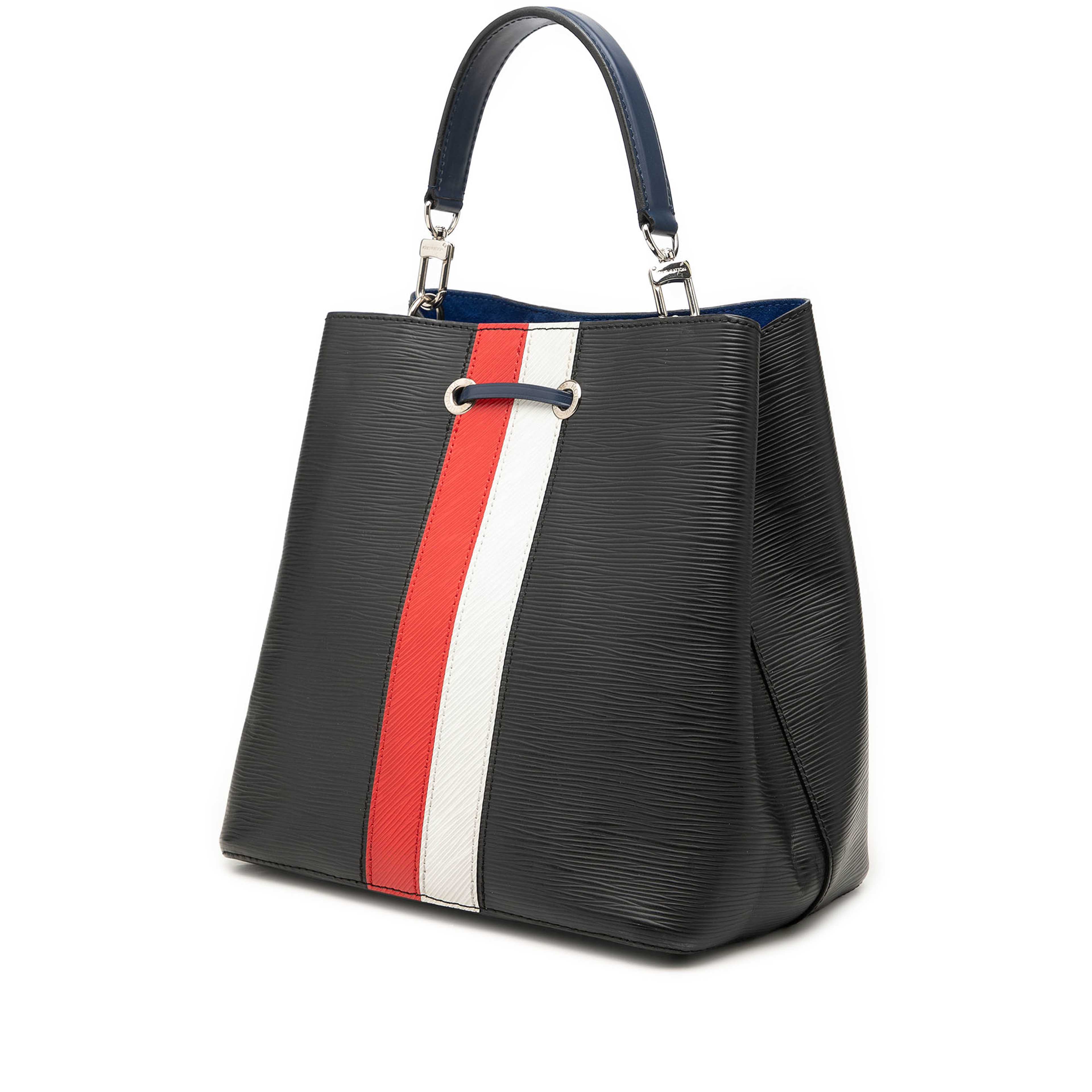 Louis Vuitton Epi Neonoe Mm, från Luxclusif, i färgen svart. Klicka för att öppna bilden i stort format