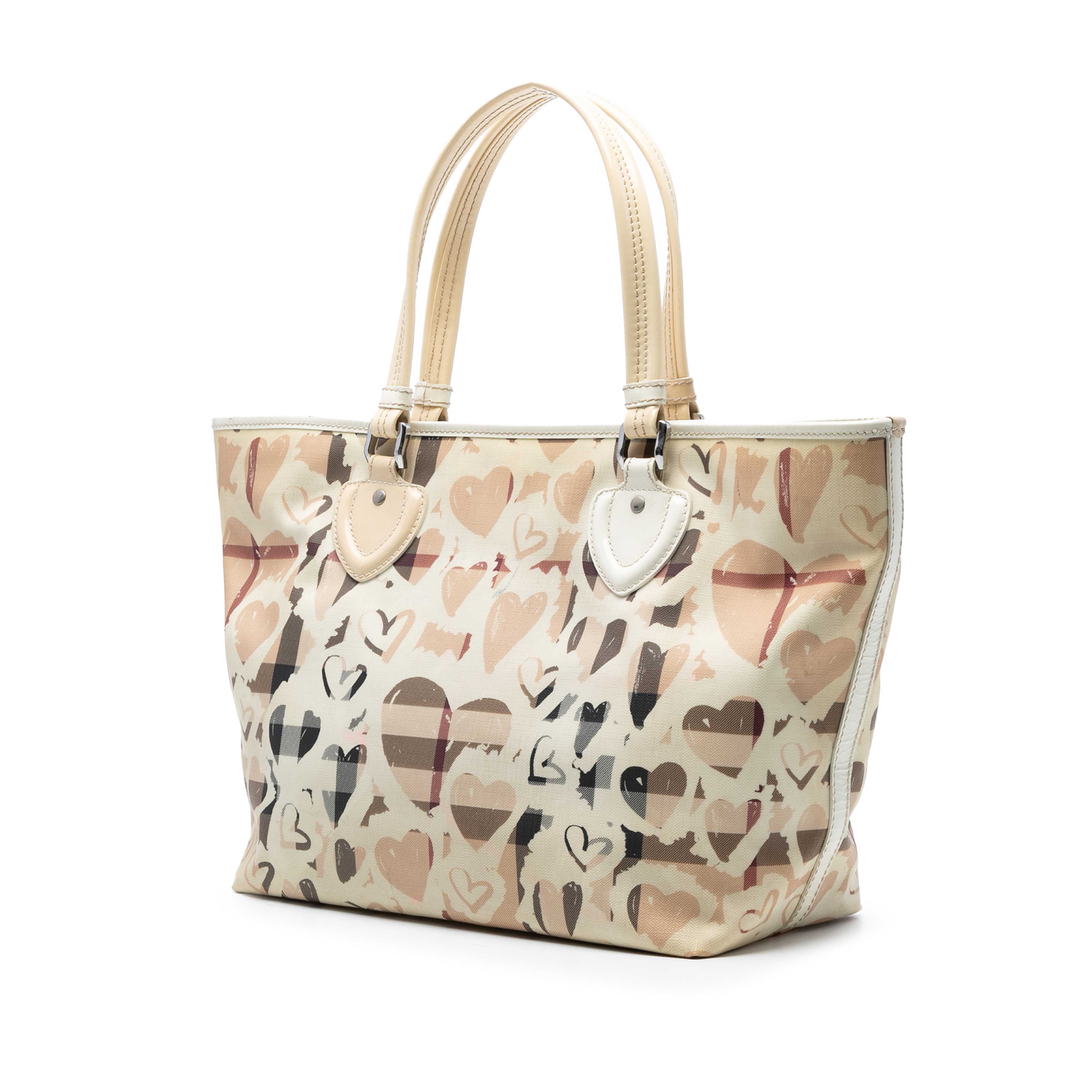 Burberry House Check Coated Canvas Hearts Gracie Tote, från Luxclusif, i färgen beige. Klicka för att öppna bilden i stort format