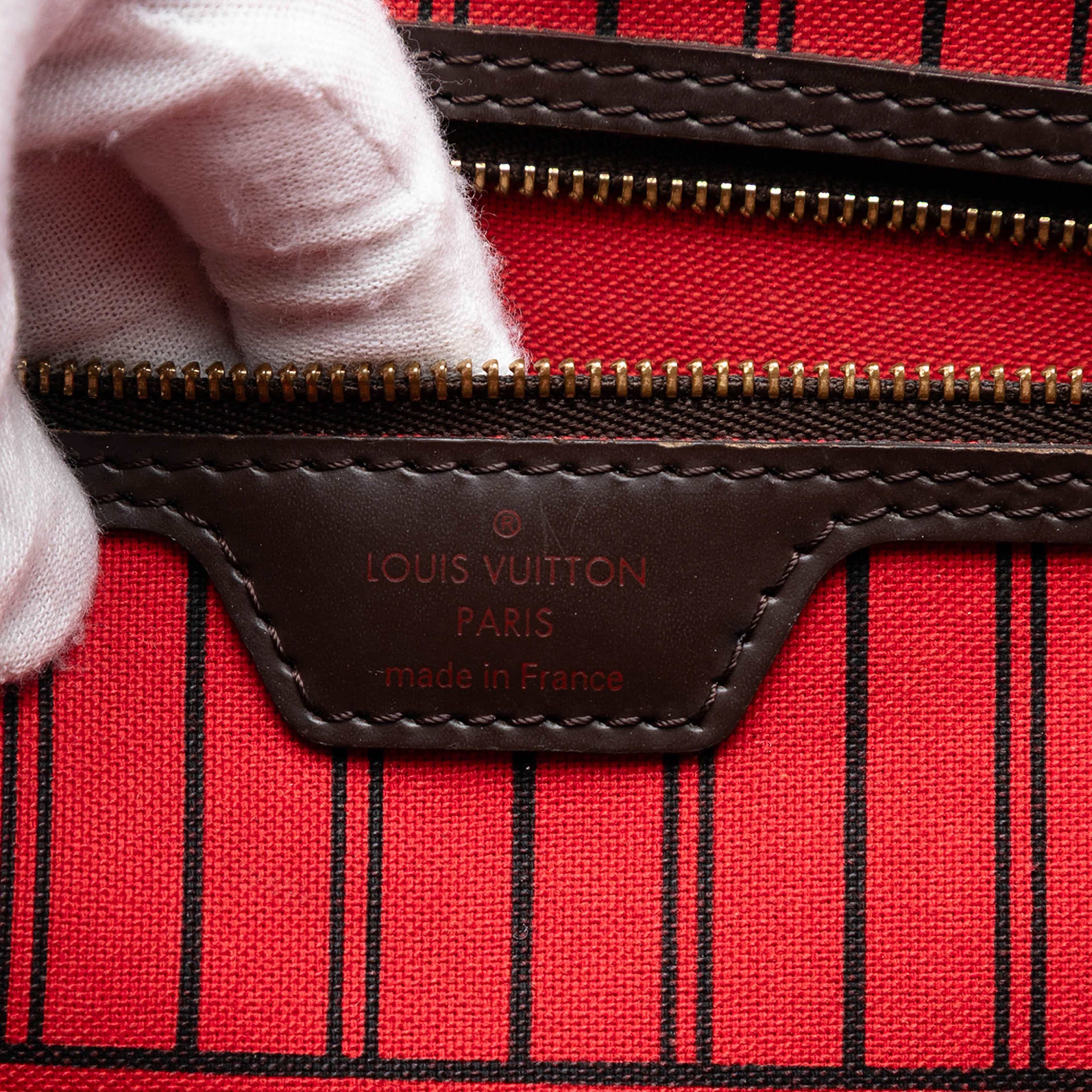 Louis Vuitton Damier Ebene Neverfull Gm, från Luxclusif, i färgen brown. Klicka för att öppna bilden i stort format