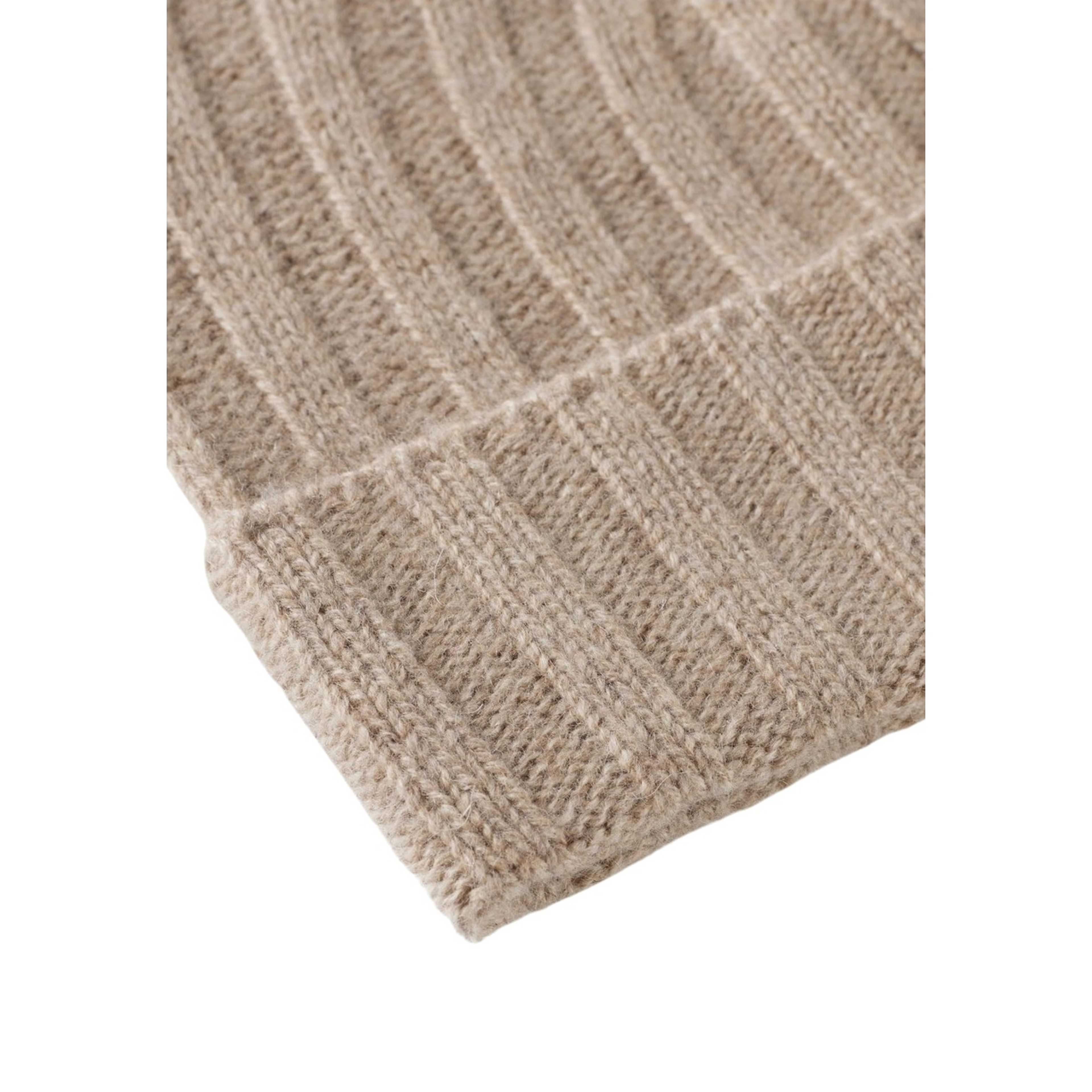 Wool Beanie, från John Henric, i färgen beige. Klicka för att öppna bilden i stort format