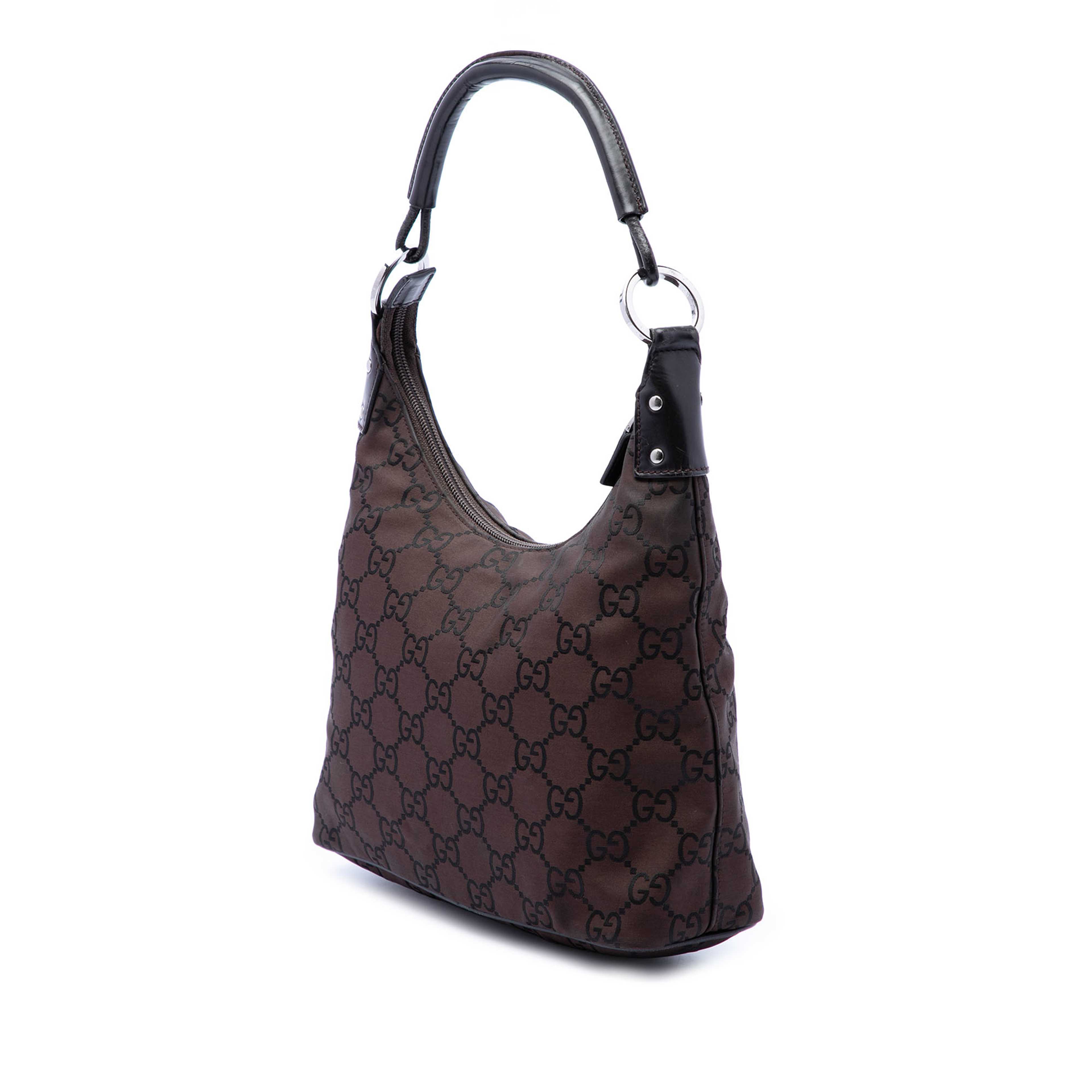 Gucci Gg Nylon Shoulder Bag, från Luxclusif, i färgen dark brown. Klicka för att öppna bilden i stort format