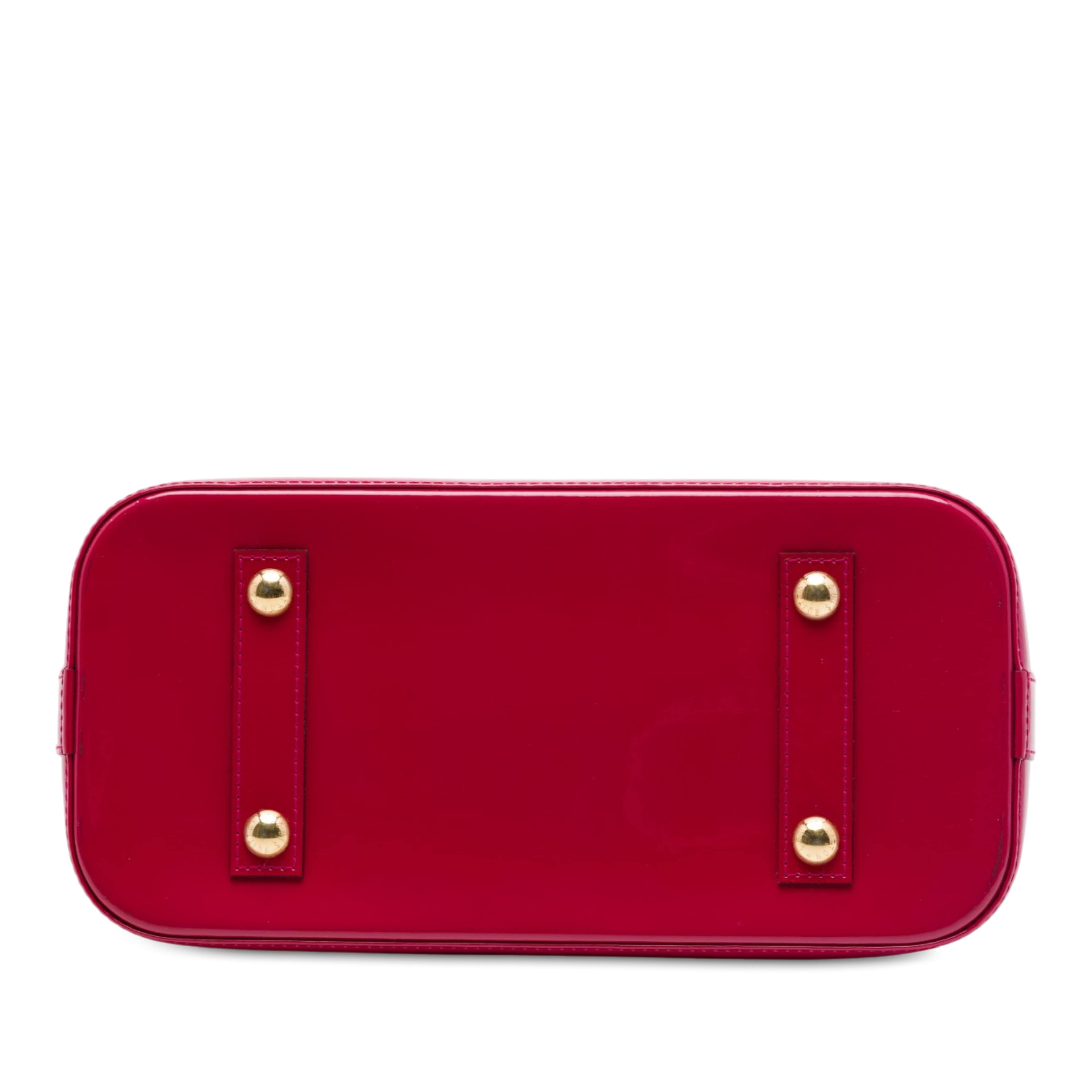 Louis Vuitton Monogram Vernis Alma Pm, från Luxclusif, i färgen rosa. Klicka för att öppna bilden i stort format