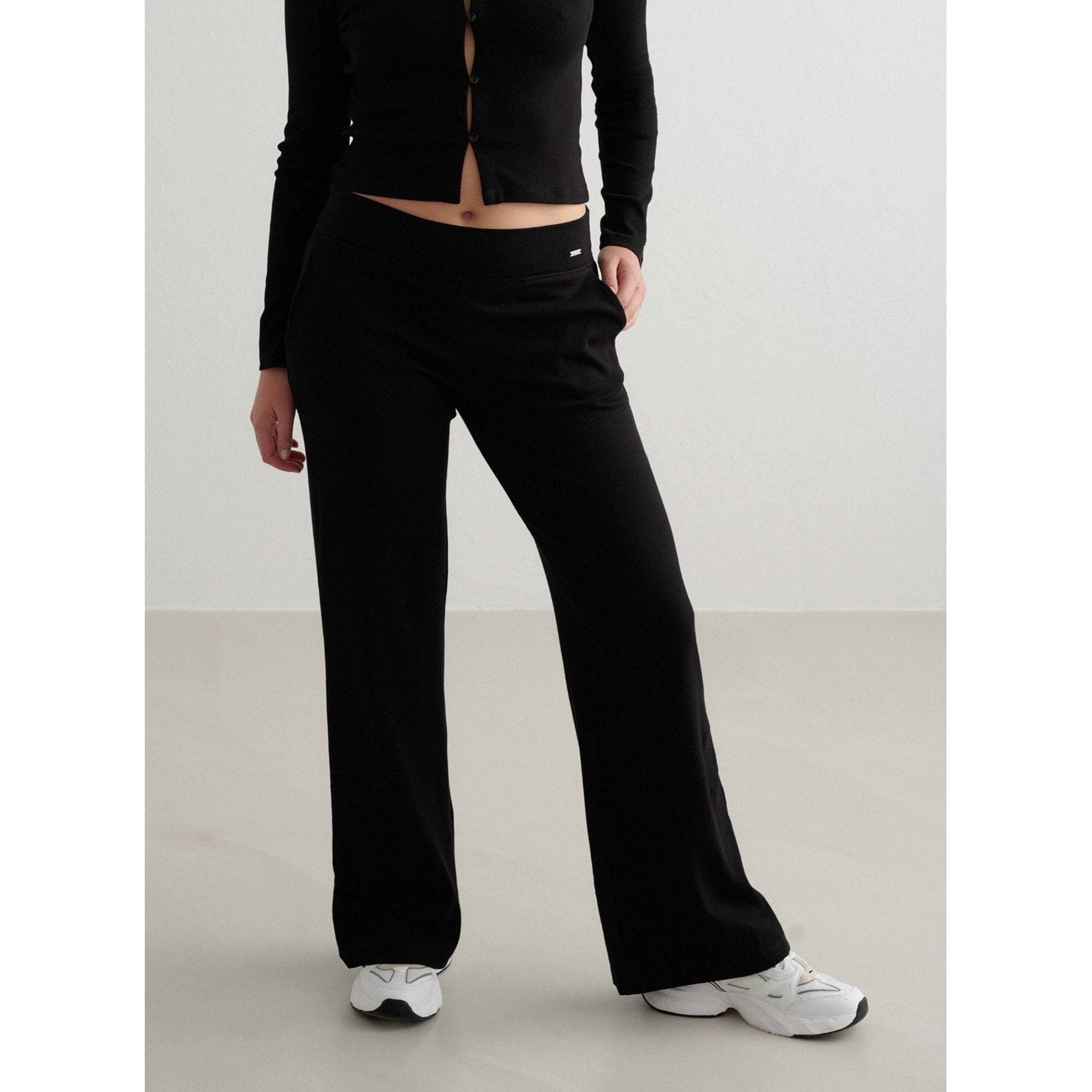 Black Ease Ribbed Wide Pants