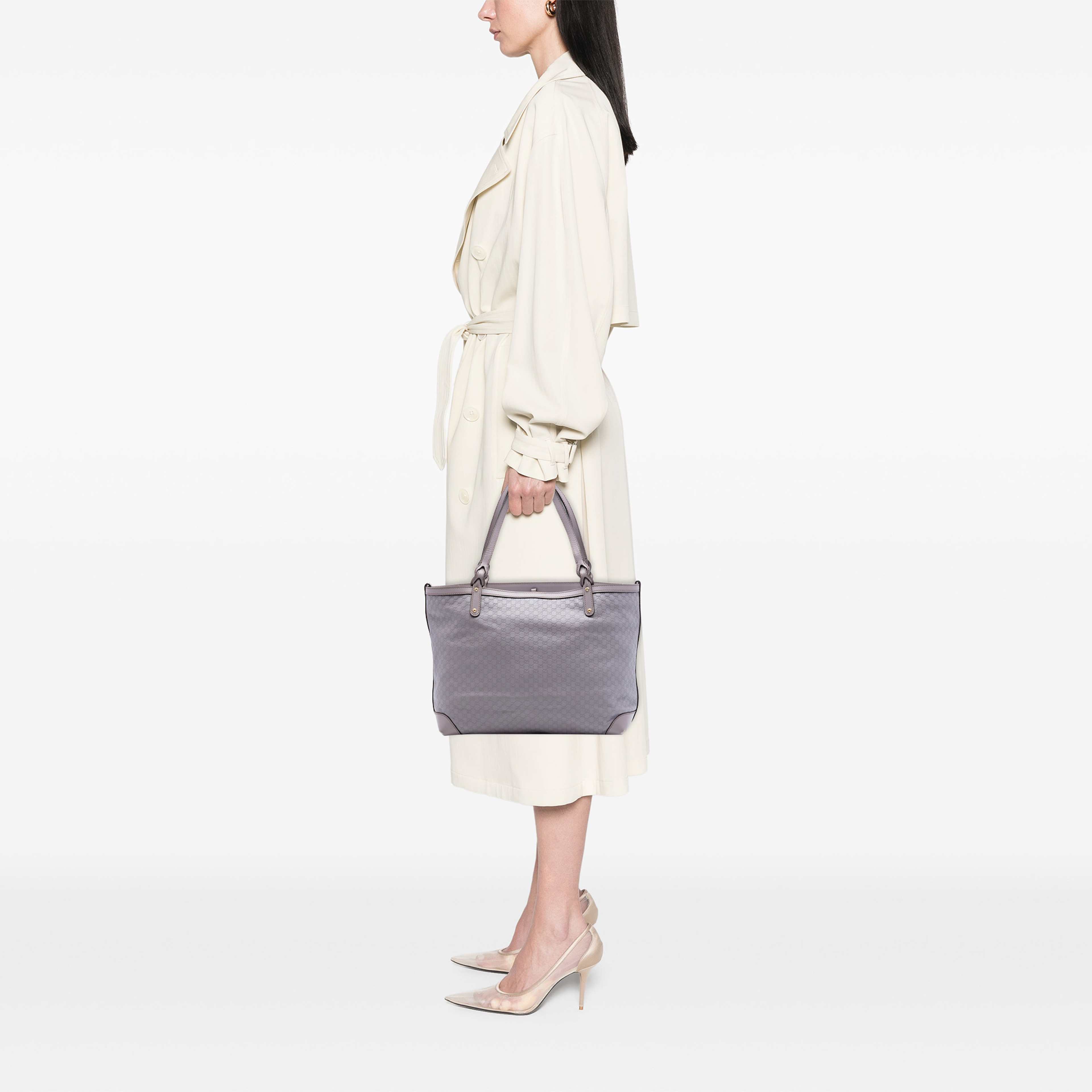 Gucci Medium Microguccissima Craft Tote, från Luxclusif, i färgen purpur. Klicka för att öppna bilden i stort format