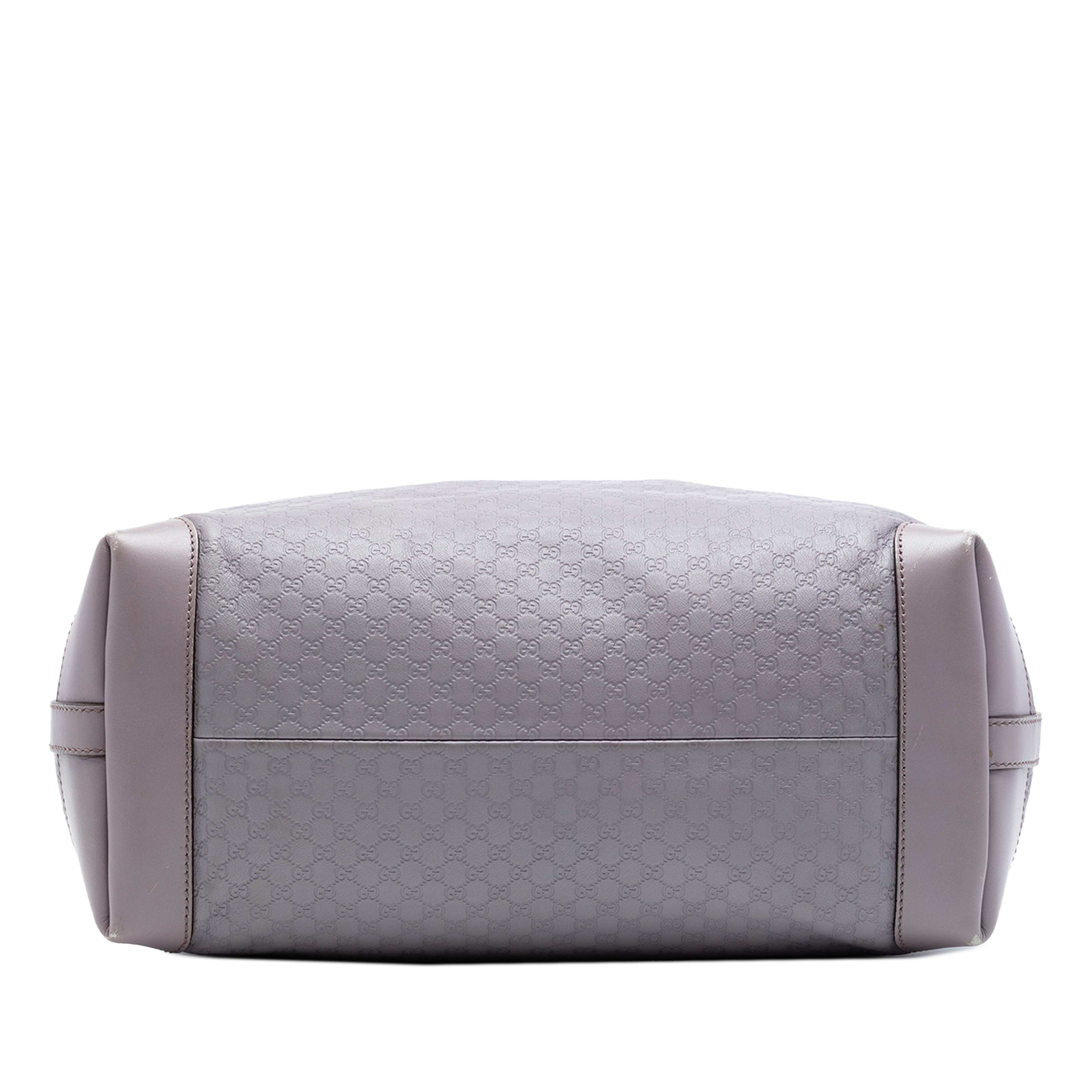 Gucci Medium Microguccissima Craft Tote, från Luxclusif, i färgen purpur. Klicka för att öppna bilden i stort format