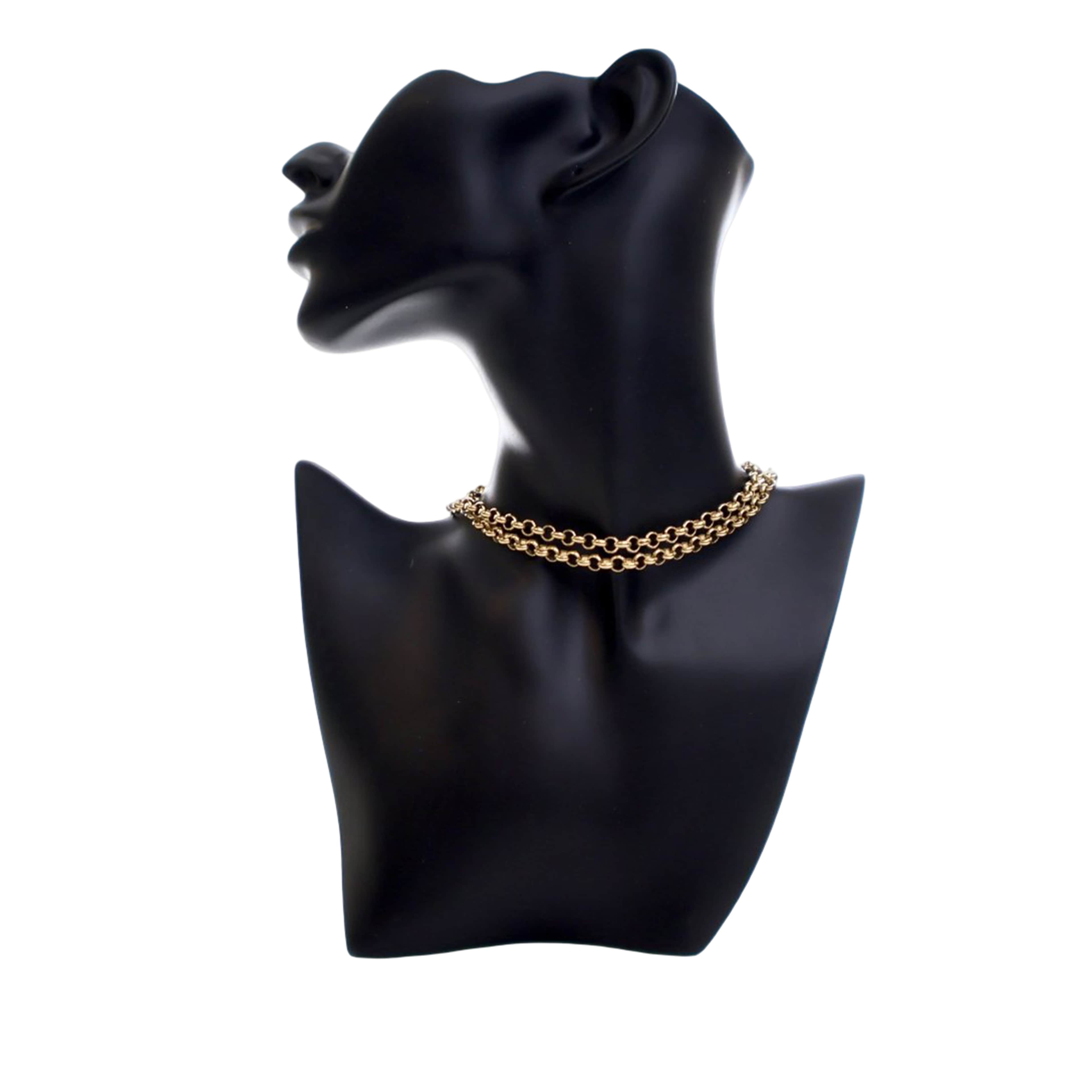 Chanel Cc Gold Plated Faux Pearl Wrap Around Necklace, från Luxclusif, i färgen gold. Klicka för att öppna bilden i stort format