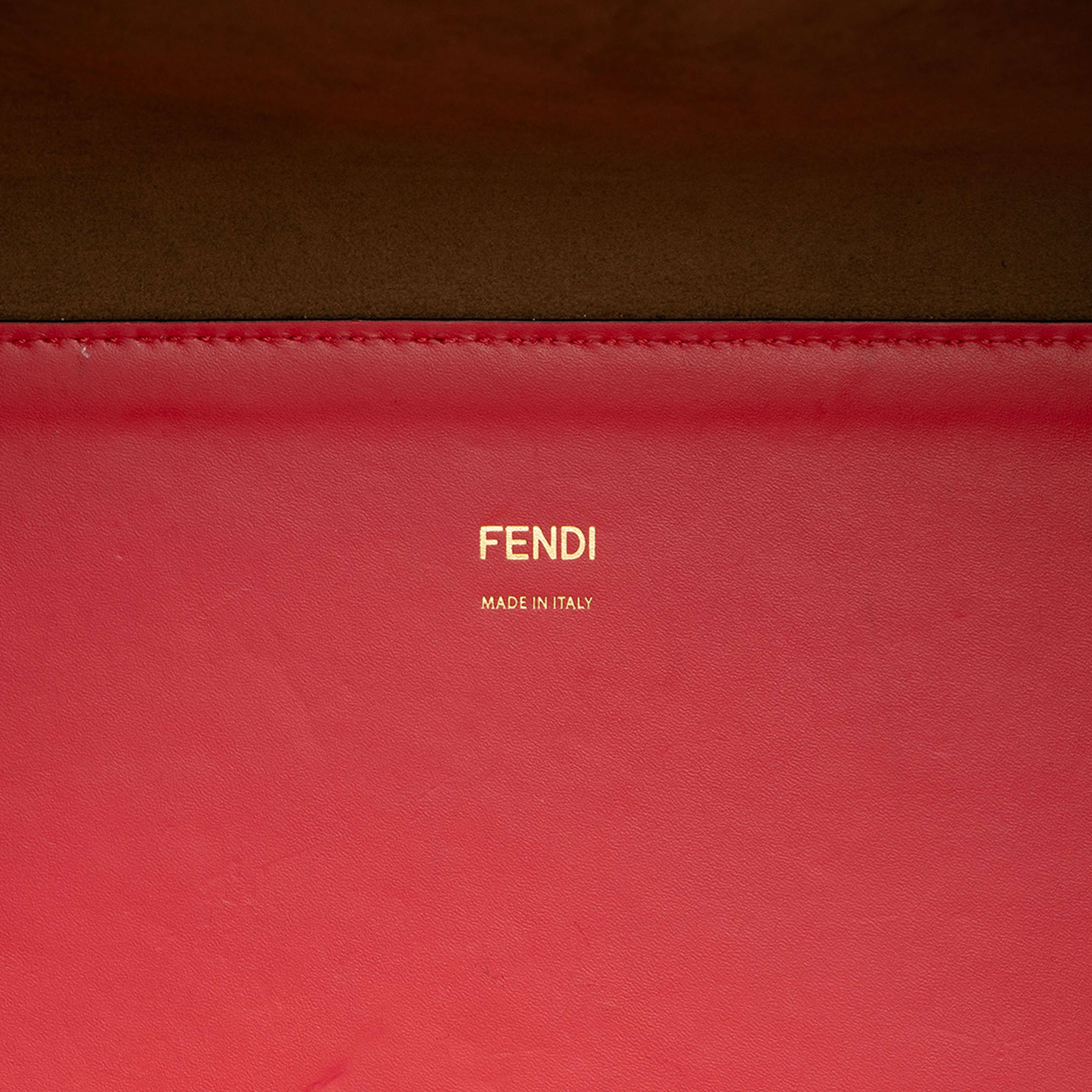 Fendi Medium Leather Sunshine Shopper Tote, från Luxclusif, i färgen rosa. Klicka för att öppna bilden i stort format