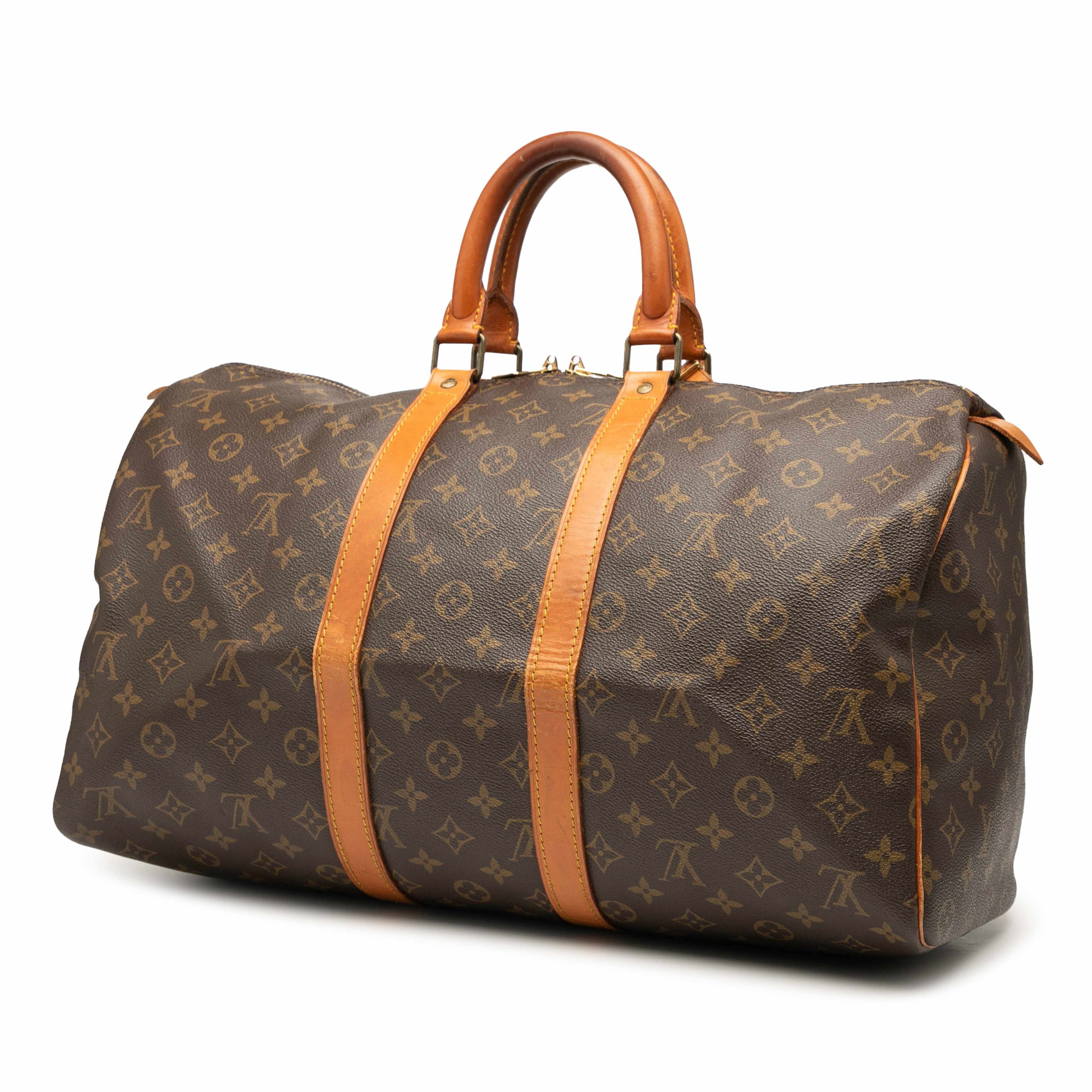 Louis Vuitton Monogram Keepall 45, från Luxclusif, i färgen brown. Klicka för att öppna bilden i stort format