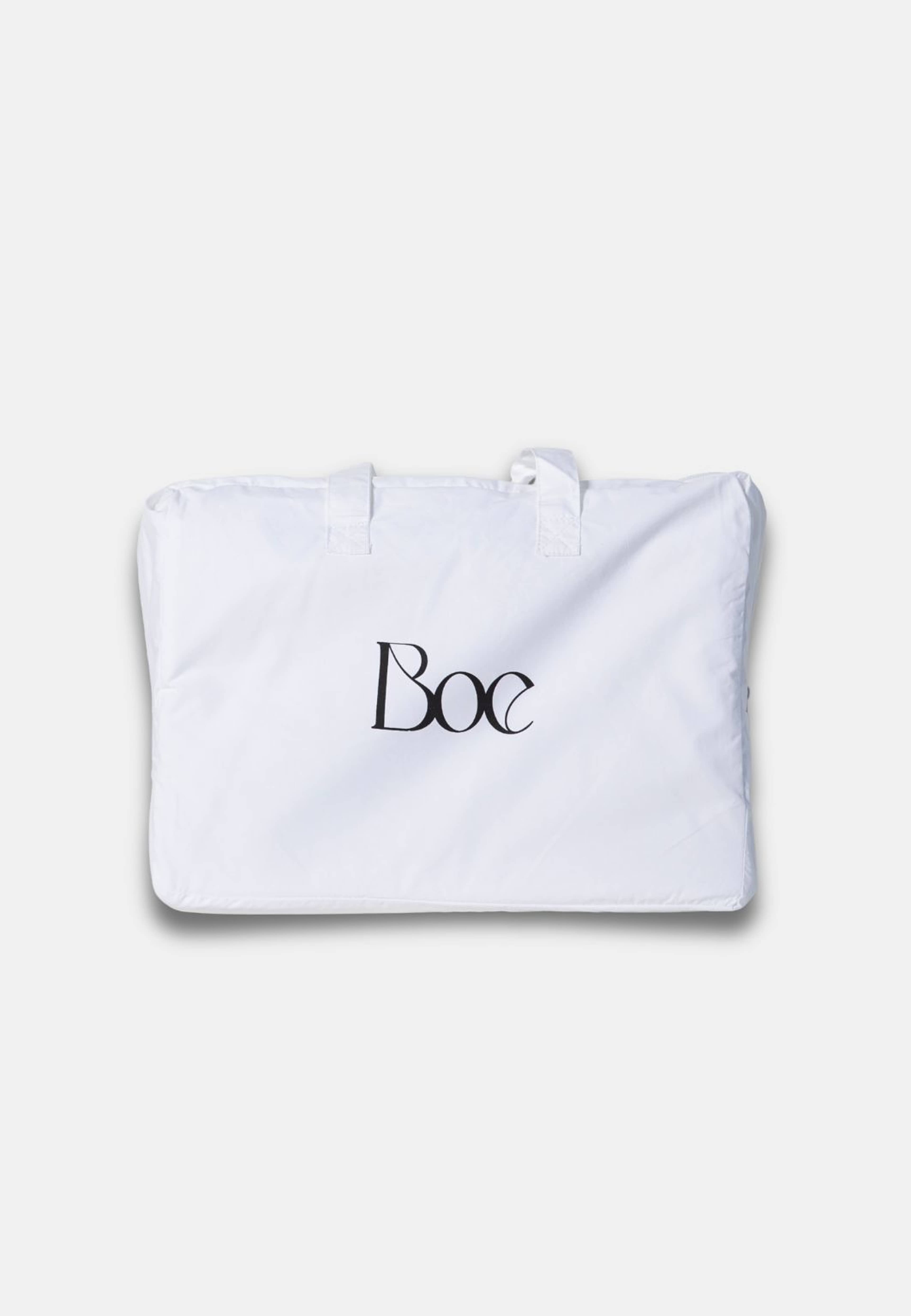 Paisley Briggs - Madrasskydd 160x200cm, från Home of ESS, i färgen white. Klicka för att öppna bilden i stort format