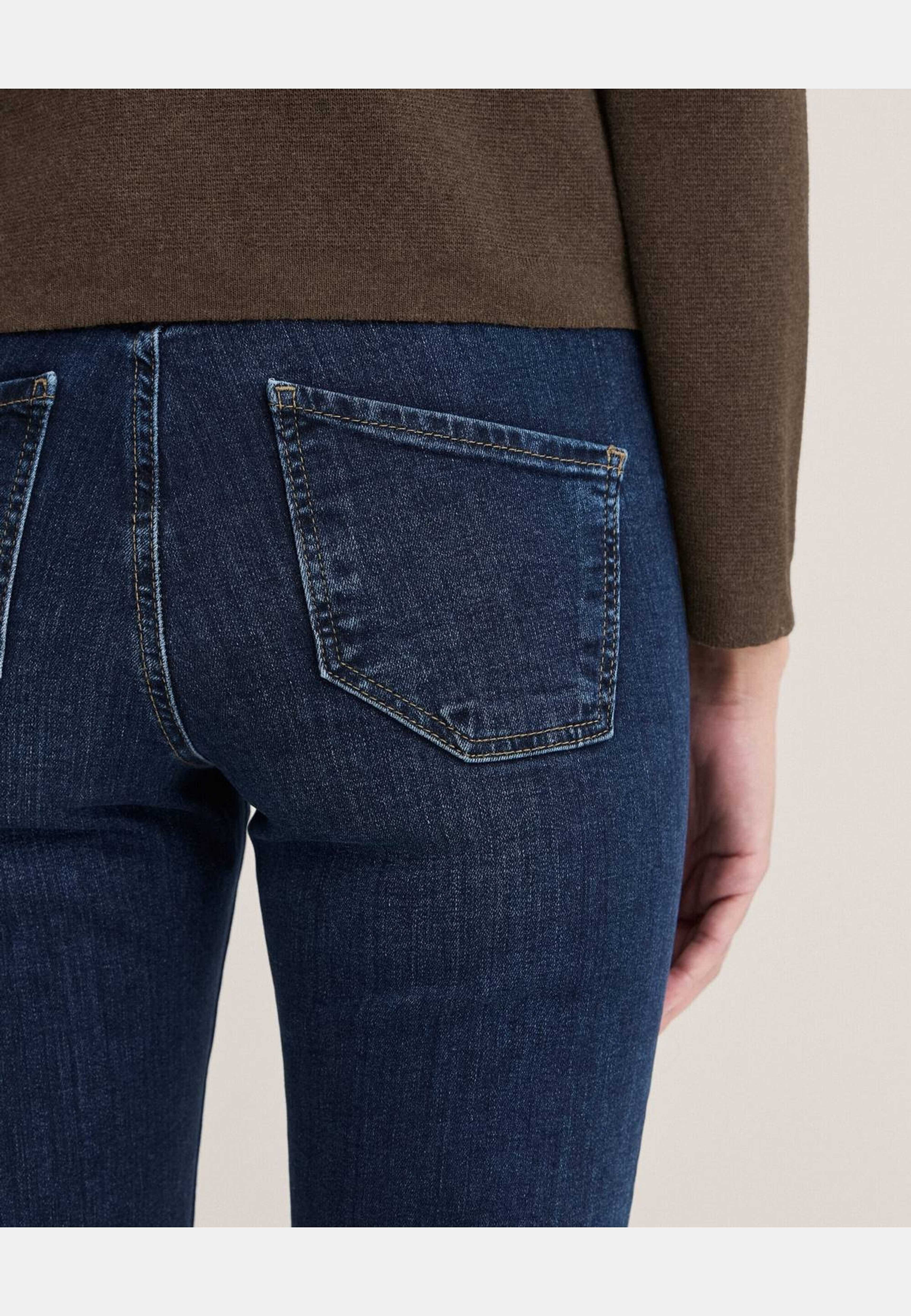 Nora Stonewash, från Newhouse, i färgen mörkblå. Klicka för att öppna bilden i stort format