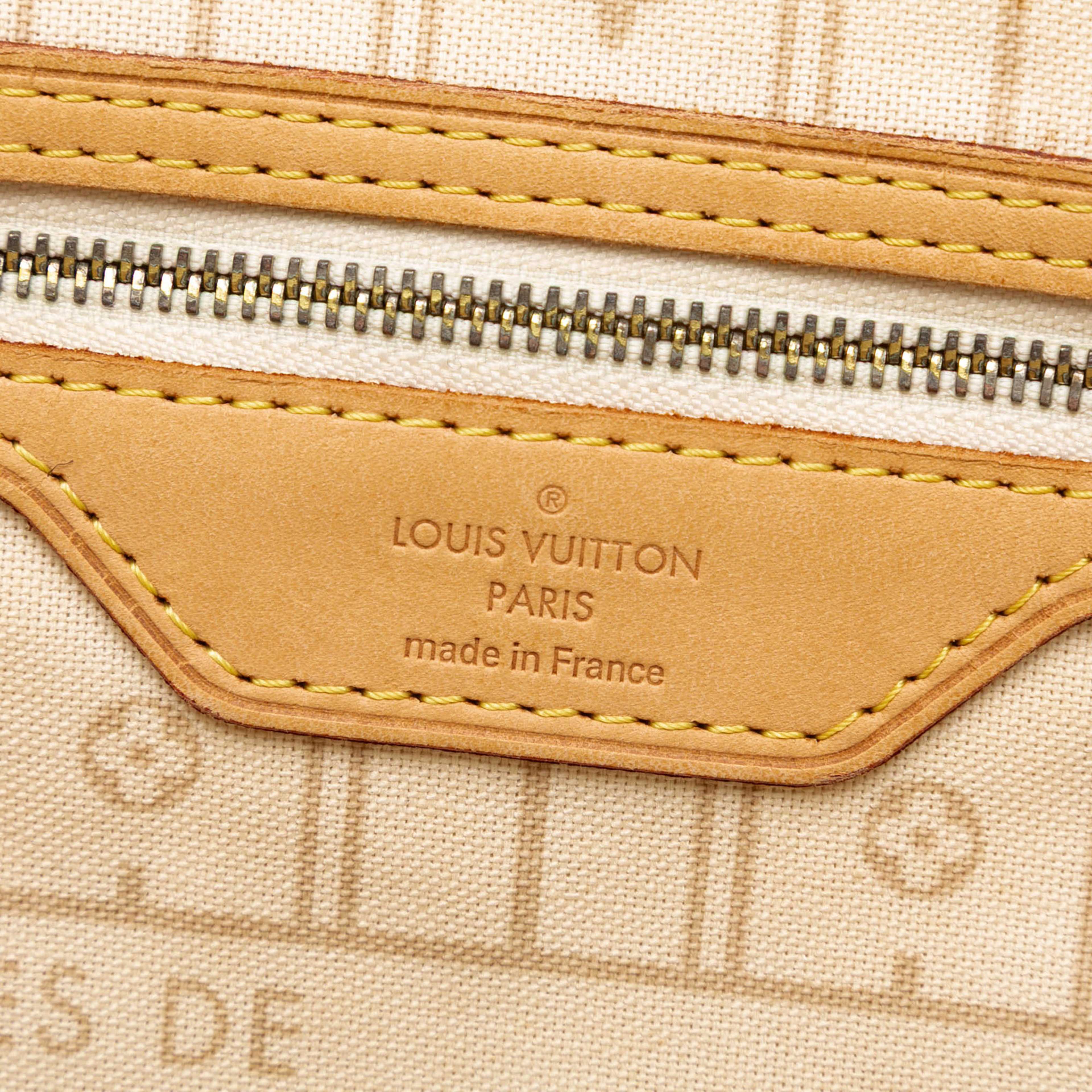 Louis Vuitton Damier Azur Neverfull Mm, från Luxclusif, i färgen white. Klicka för att öppna bilden i stort format