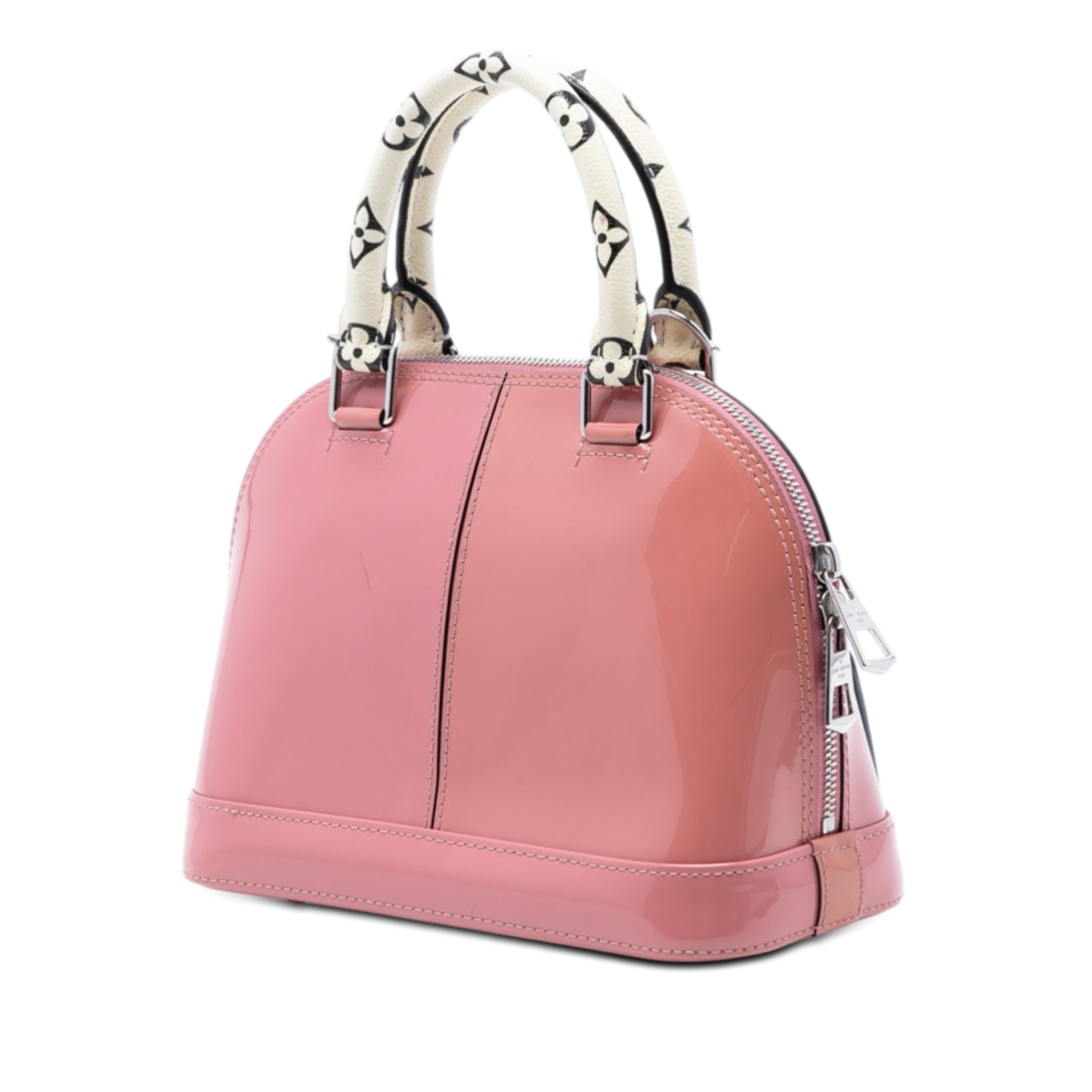 Louis Vuitton Vernis Miroir Alma Bb, från Luxclusif, i färgen rosa. Klicka för att öppna bilden i stort format