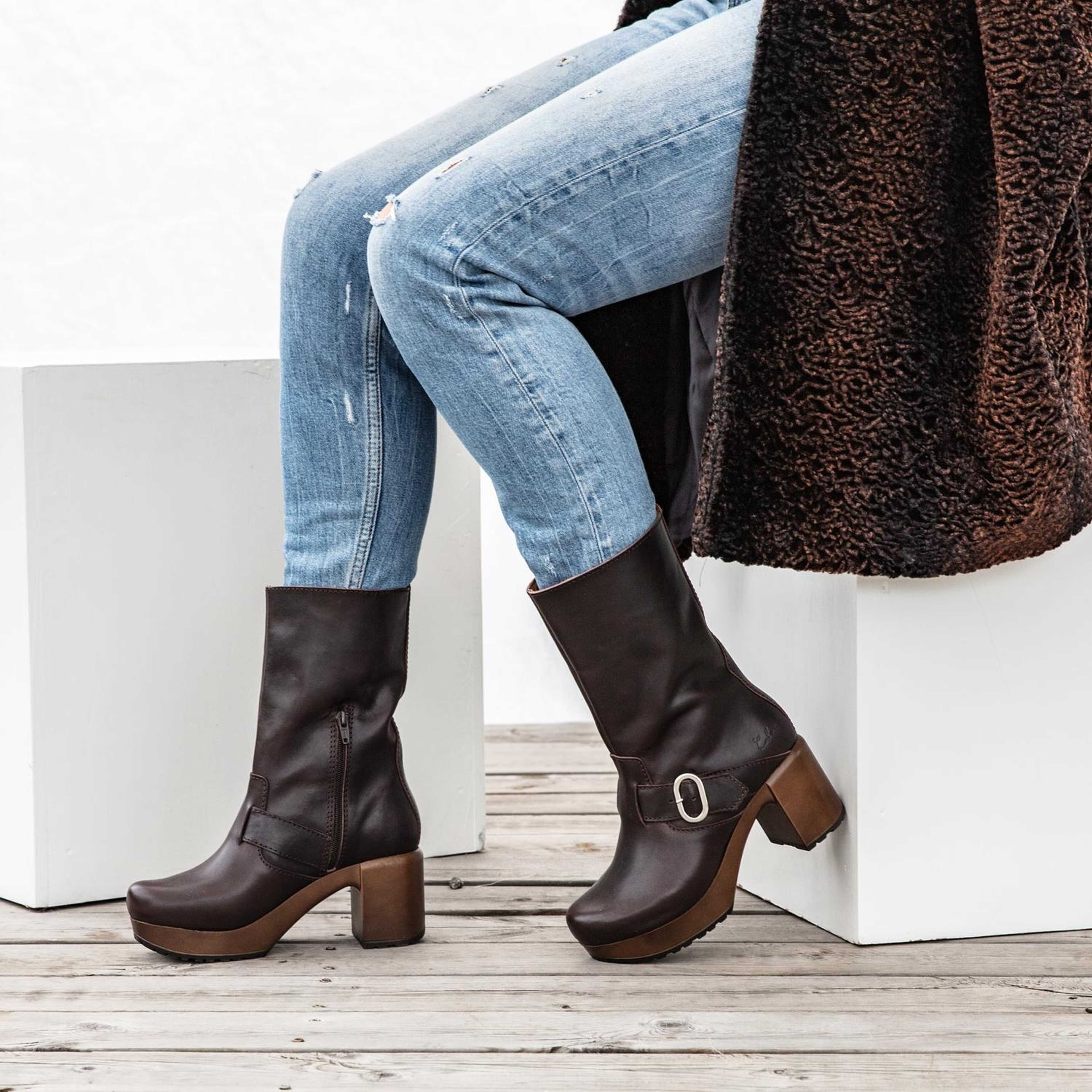 Juni Boot Brown
