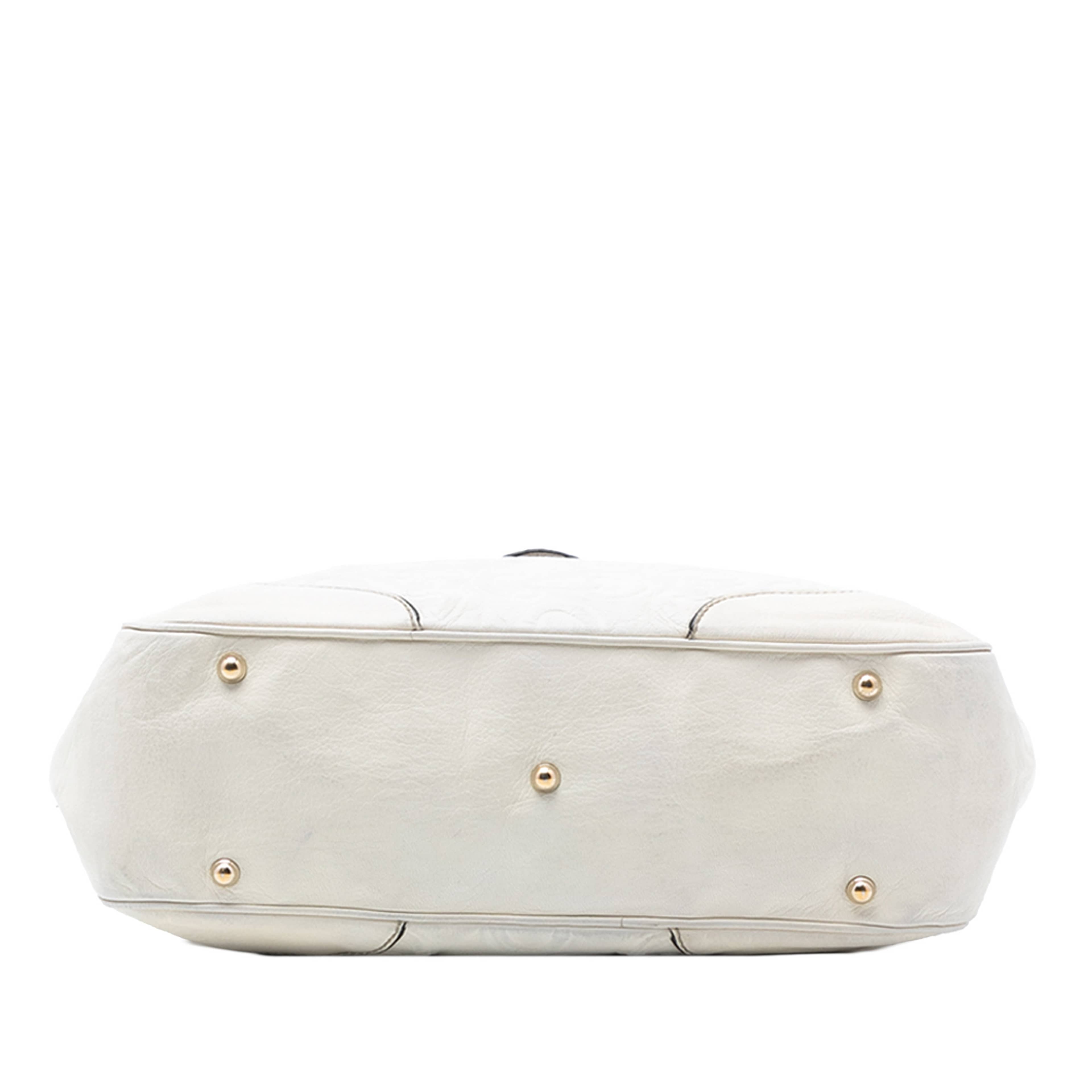 Gucci Leather Bamboo Horsebit Tote, från Luxclusif, i färgen vit. Klicka för att öppna bilden i stort format