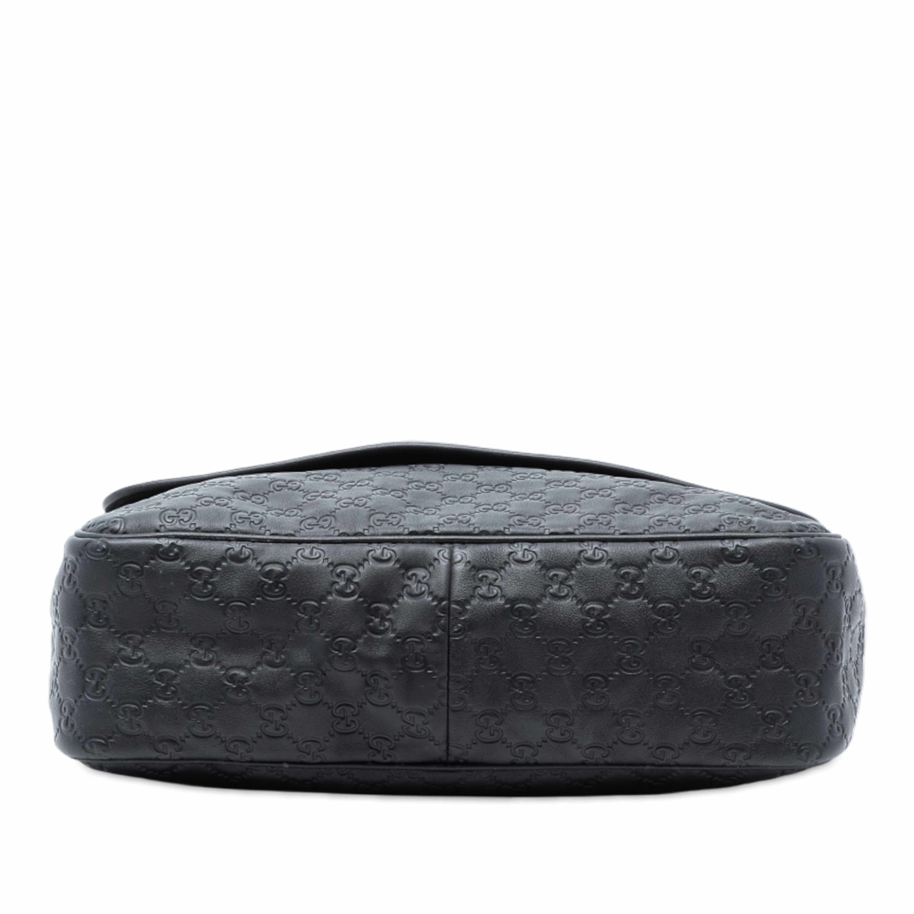 Gucci Guccissima Crossbody, från Luxclusif, i färgen black. Klicka för att öppna bilden i stort format