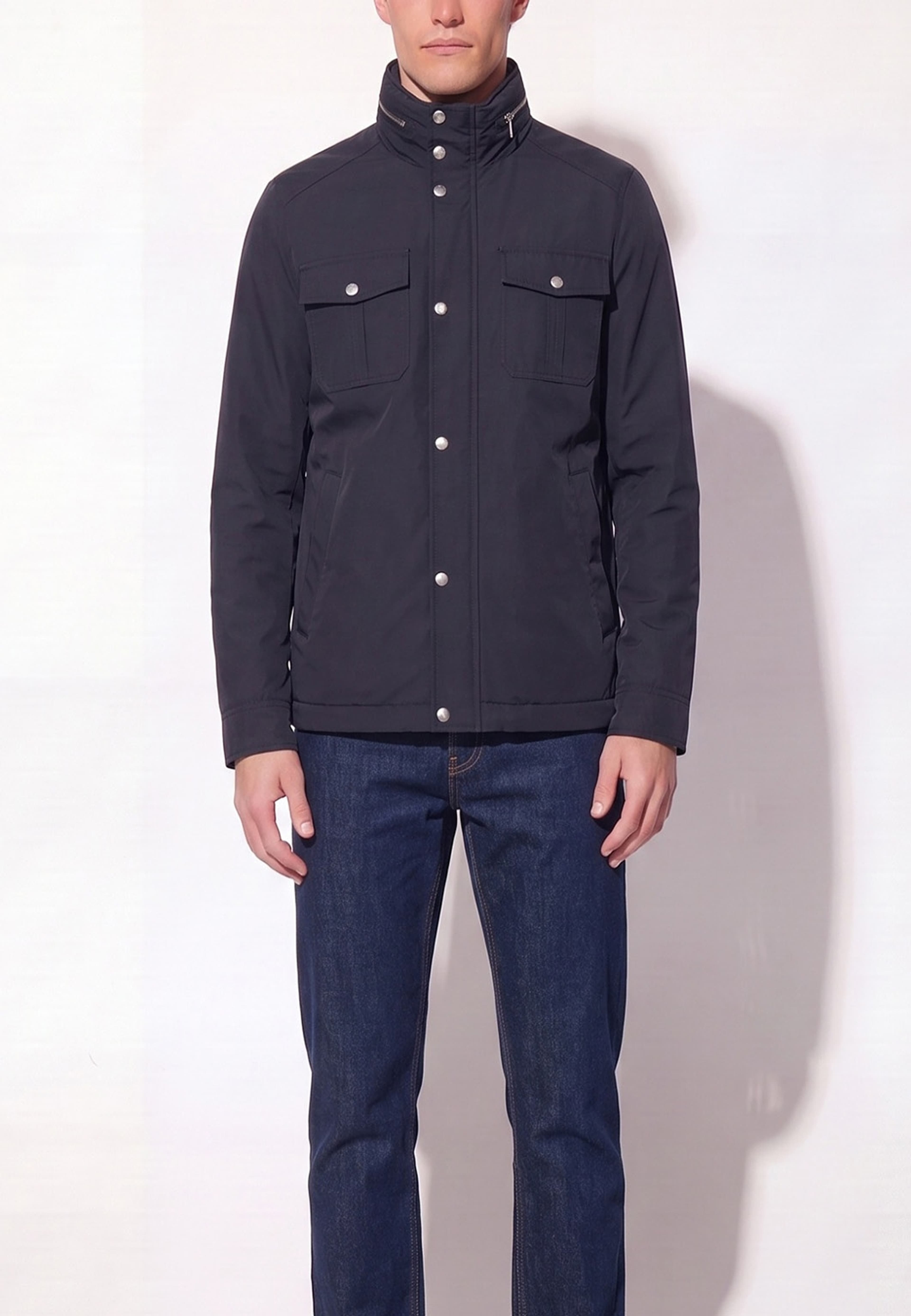 Leo Tech Jacket, från ROCKANDBLUE, i färgen black. Klicka för att öppna bilden i stort format