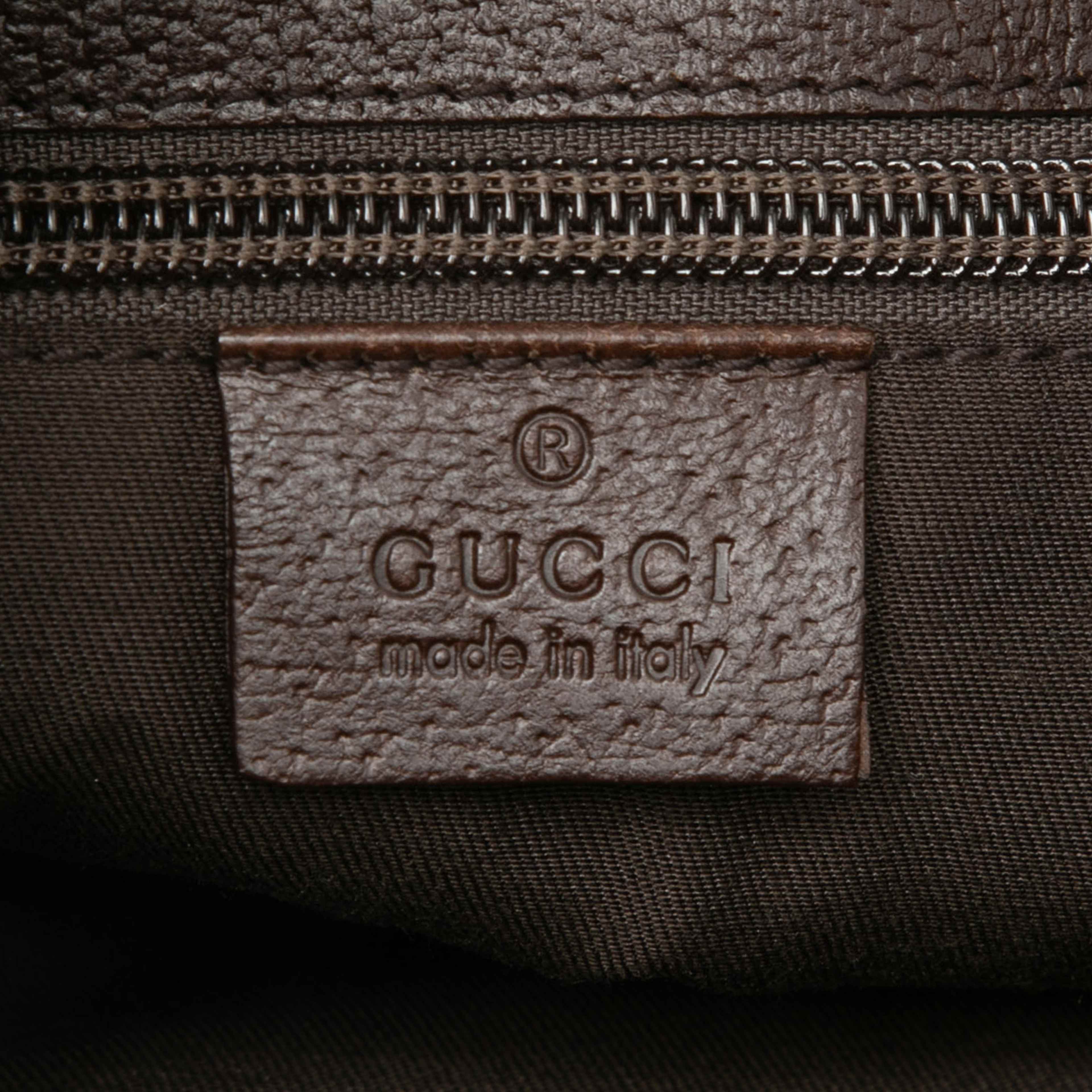 Gucci Gg Canvas Crossbody, från Luxclusif, i färgen beige. Klicka för att öppna bilden i stort format