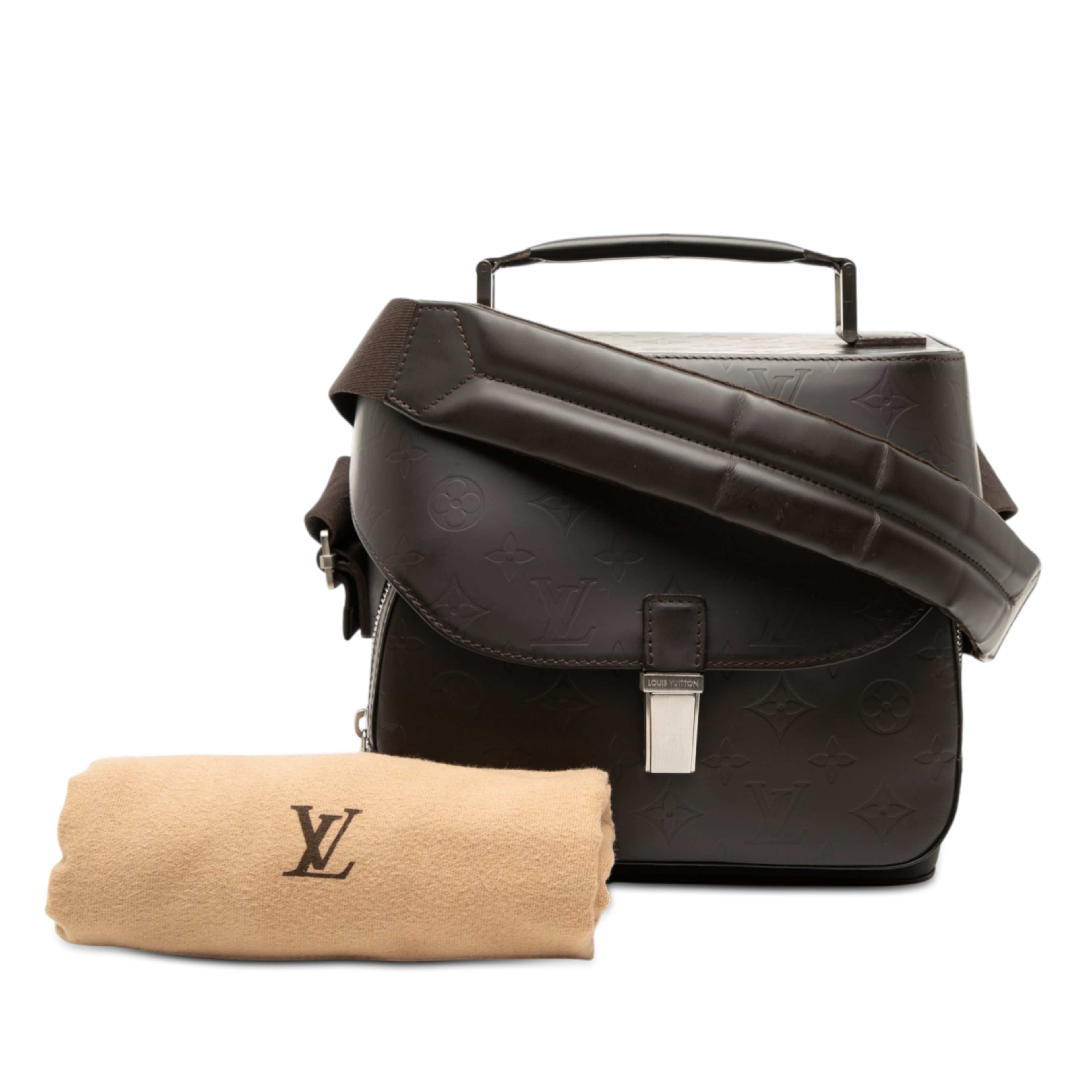 Louis Vuitton Monogram Glace Charly, från Luxclusif, i färgen brun. Klicka för att öppna bilden i stort format