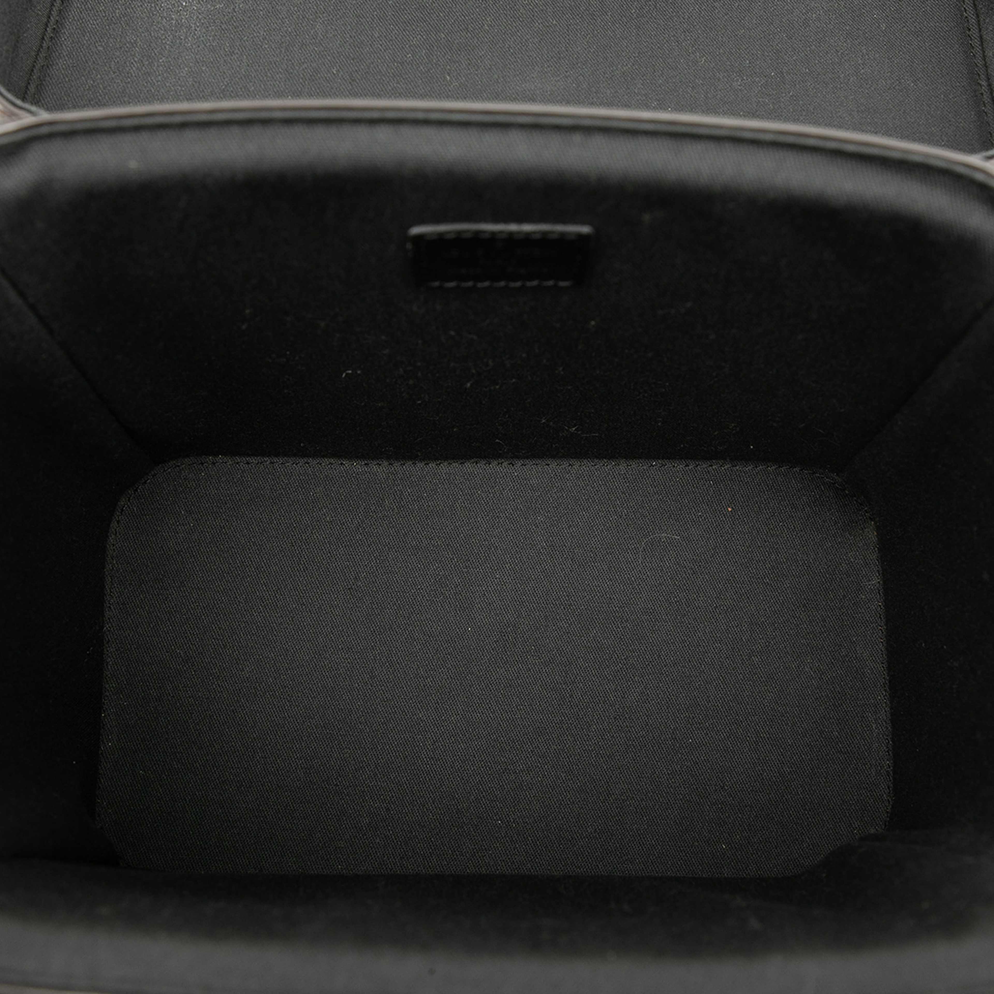 Louis Vuitton Monogram Glace Charly, från Luxclusif, i färgen dark brown. Klicka för att öppna bilden i stort format