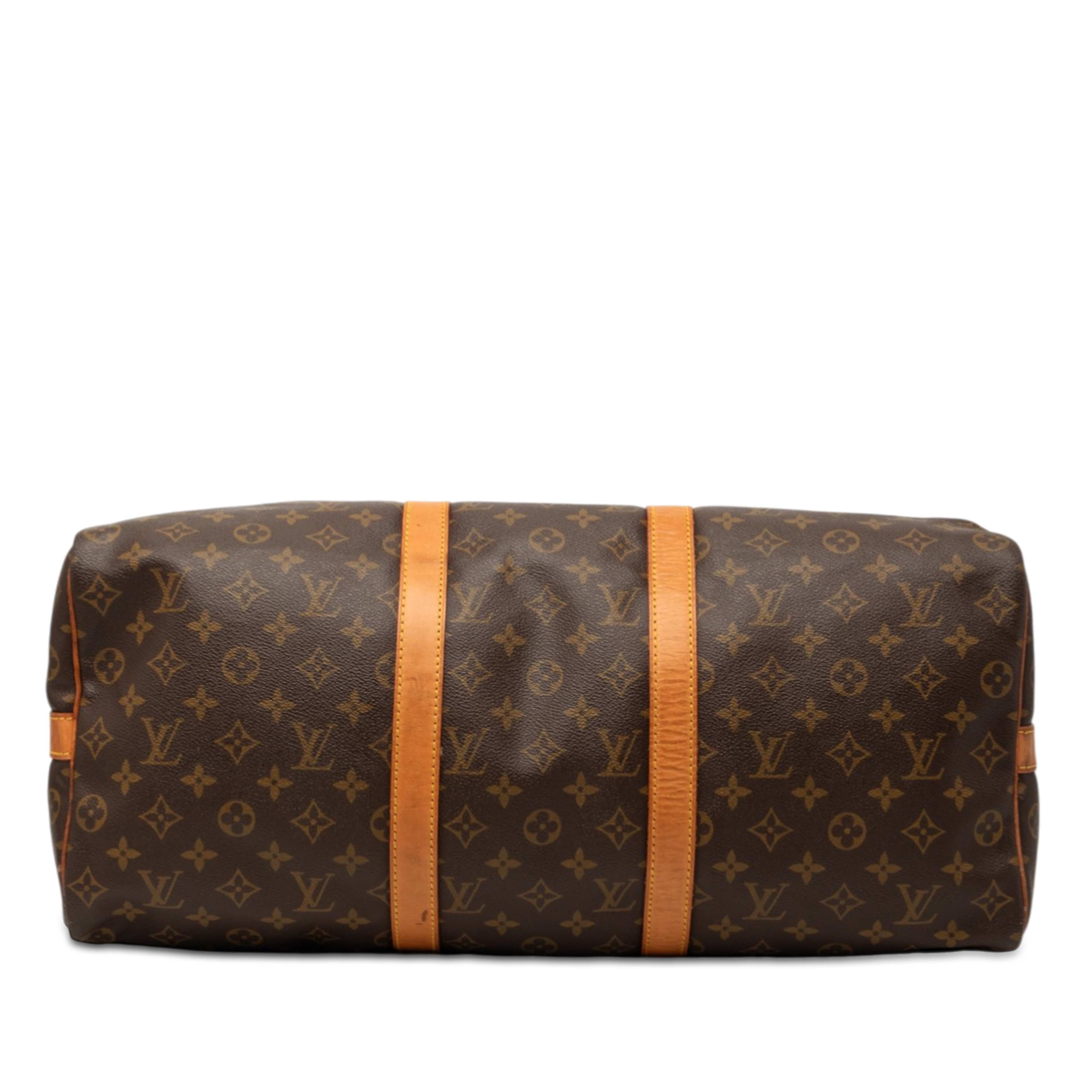 Louis Vuitton Monogram Keepall Bandouliere 50, från Luxclusif, i färgen brown. Klicka för att öppna bilden i stort format