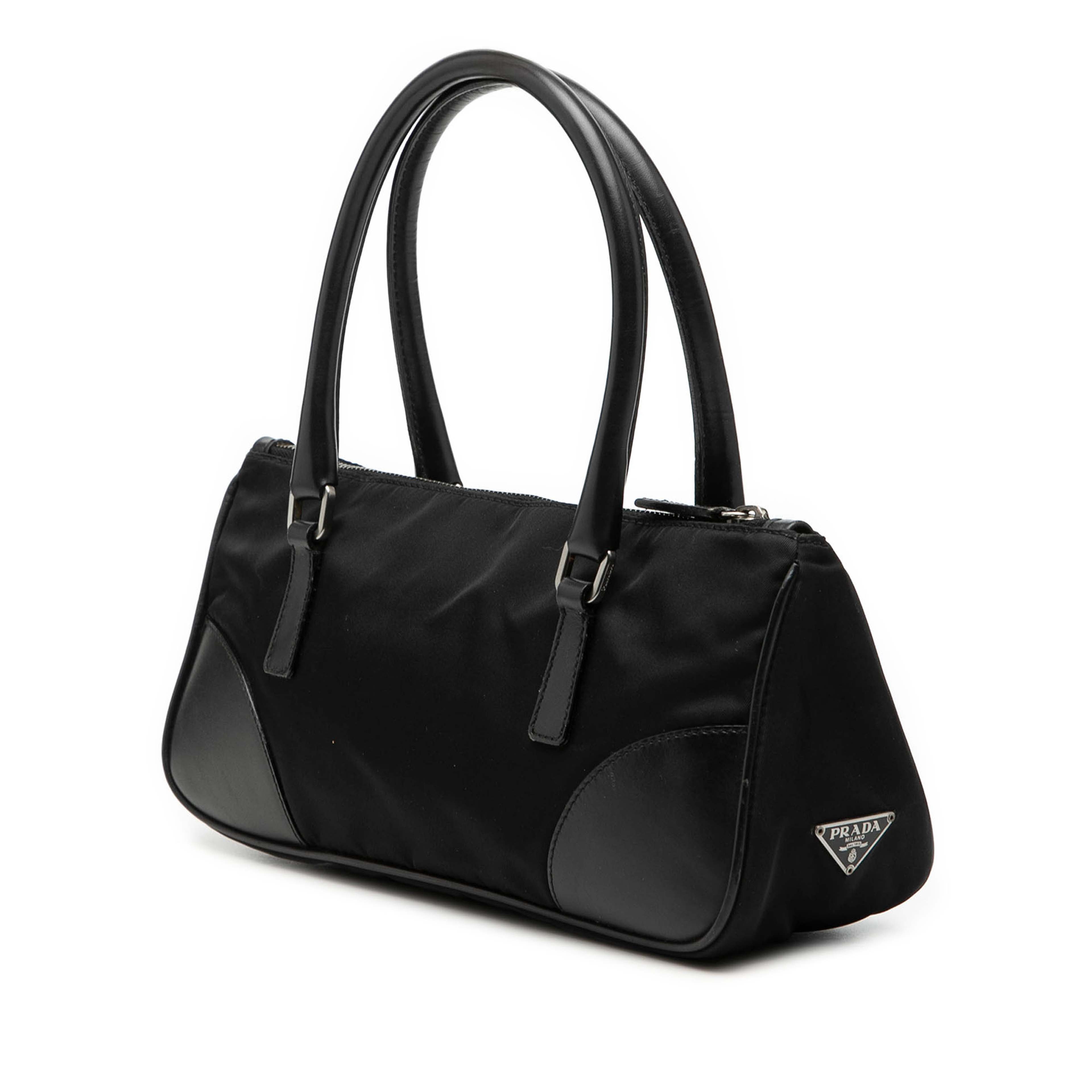 Prada Vitello Trimmed Tessuto Handbag, från Luxclusif, i färgen black. Klicka för att öppna bilden i stort format