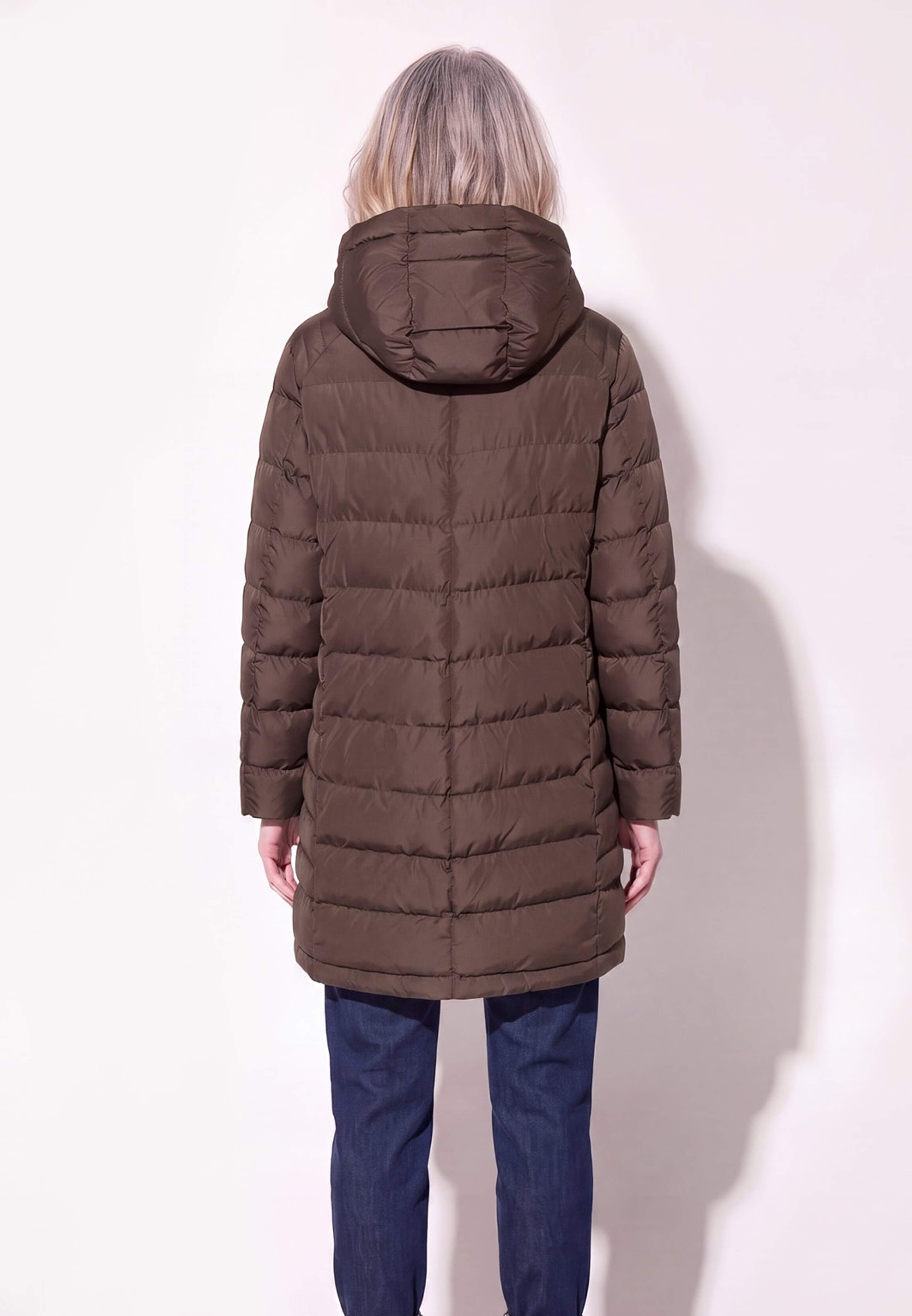 Patrice Coat, från Saki, i färgen mole brown. Klicka för att öppna bilden i stort format