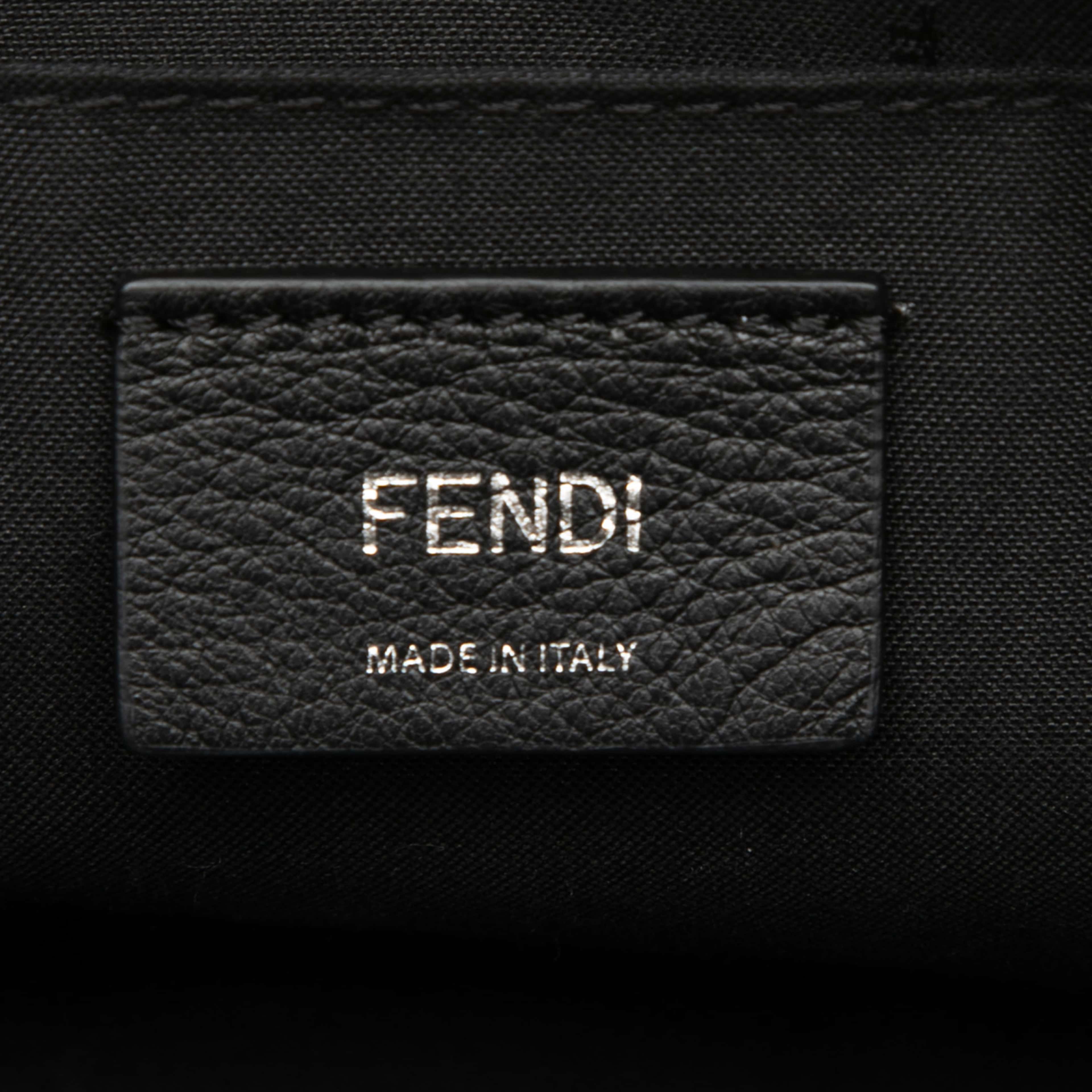 Fendi Mini Leather By The Way Satchel, från Luxclusif, i färgen black. Klicka för att öppna bilden i stort format