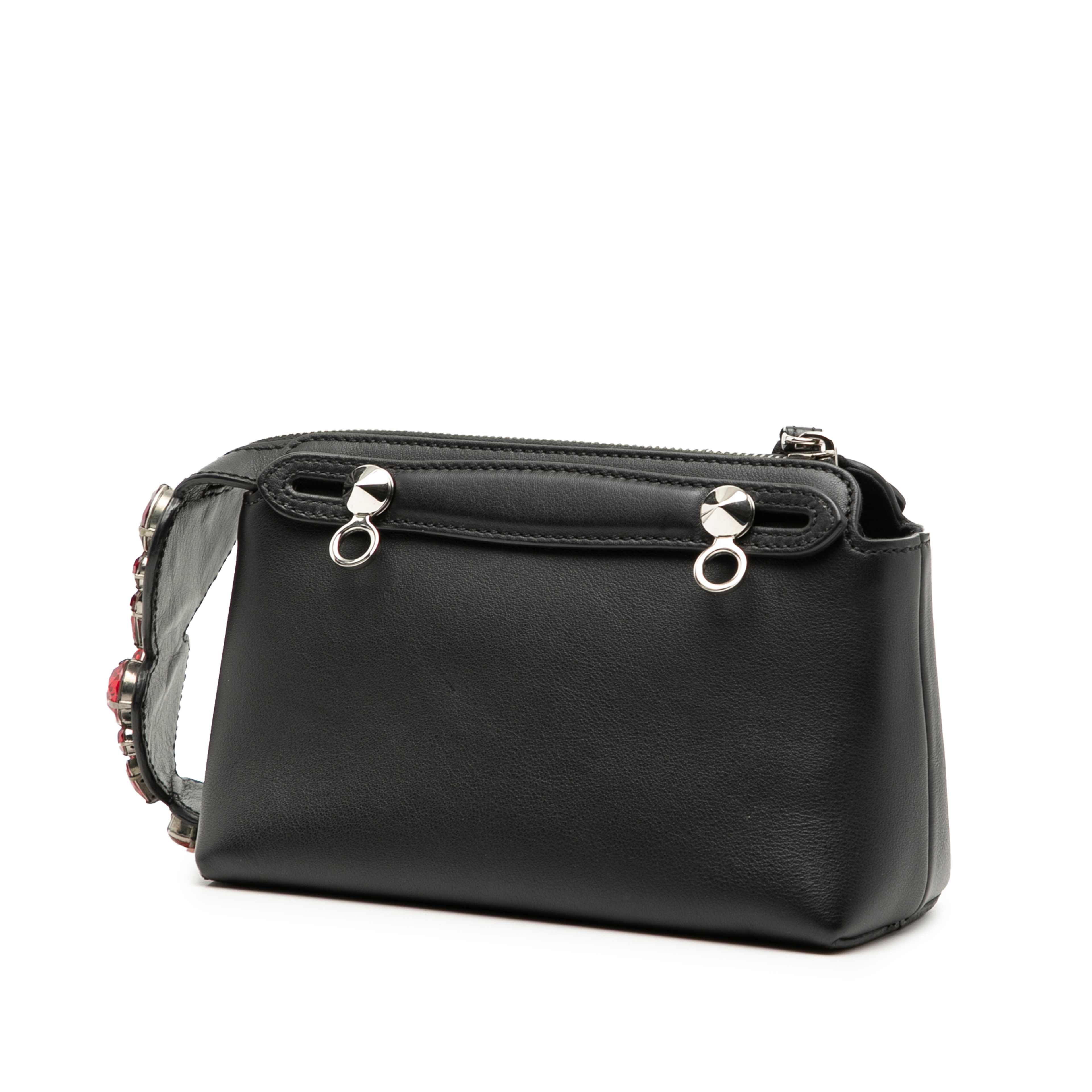 Fendi Mini Leather By The Way Satchel, från Luxclusif, i färgen black. Klicka för att öppna bilden i stort format