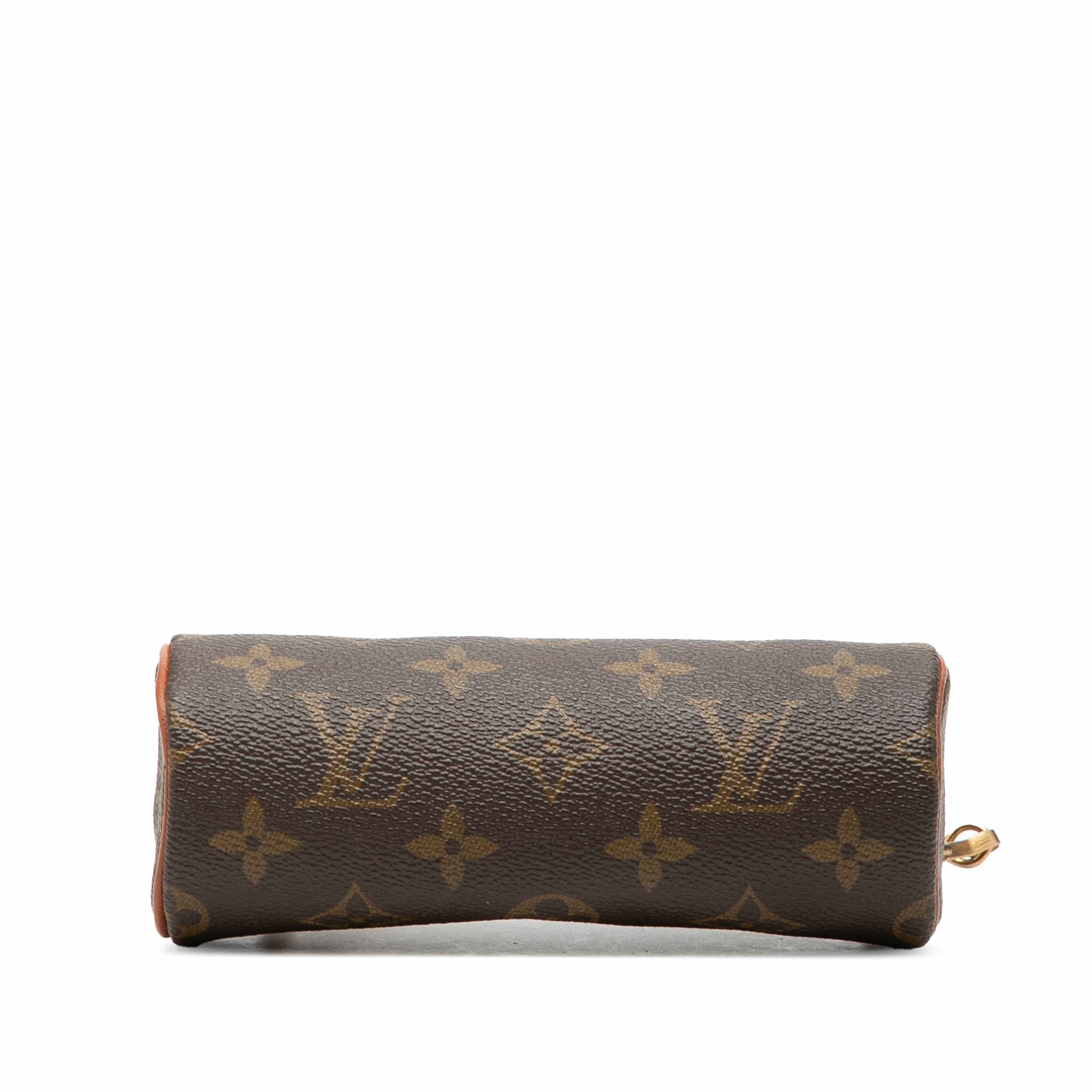 Louis Vuitton Monogram Papillon Pochette, från Luxclusif, i färgen brown. Klicka för att öppna bilden i stort format