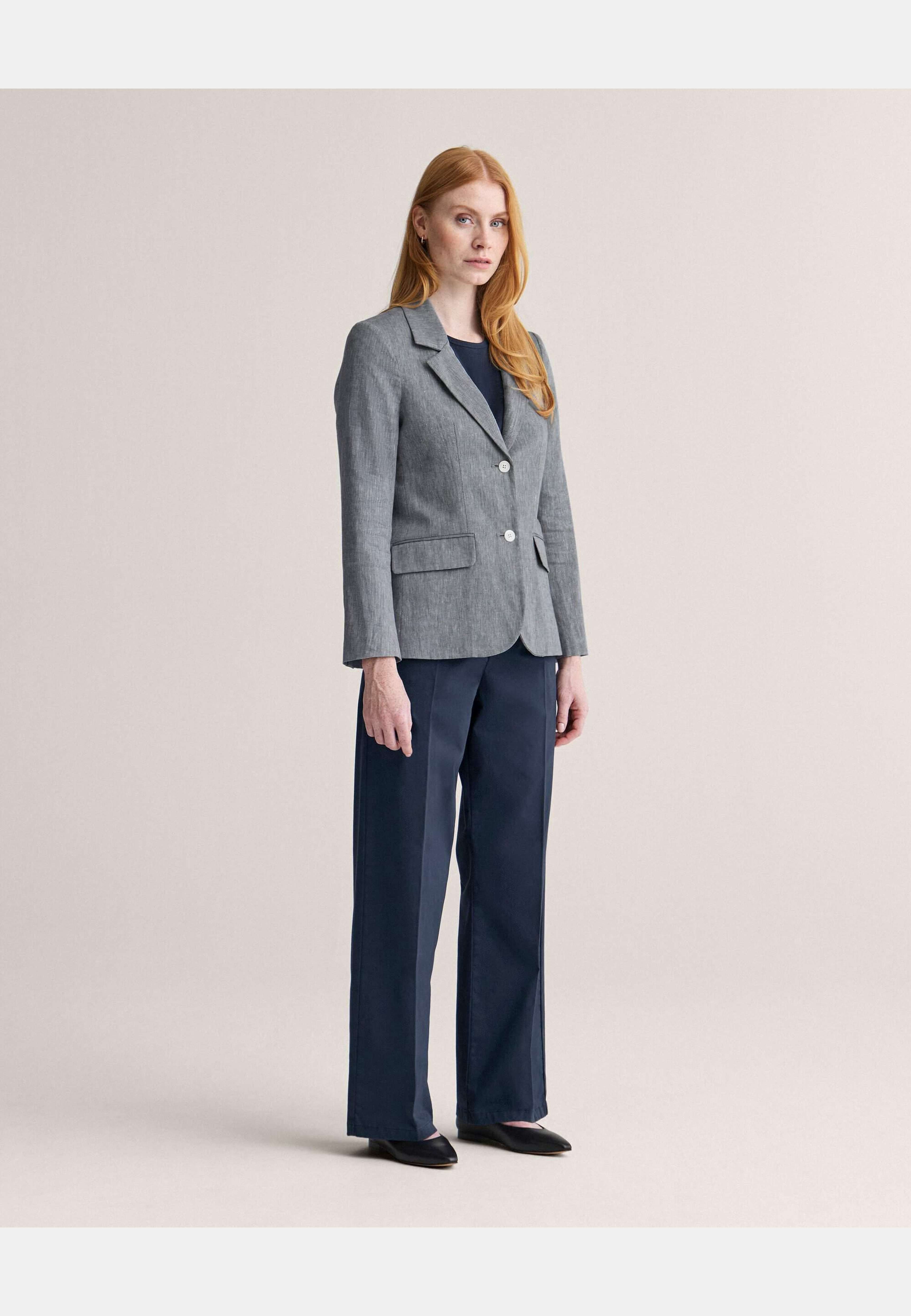 Marie Satin Chinos, från Newhouse, i färgen marinblå. Klicka för att öppna bilden i stort format