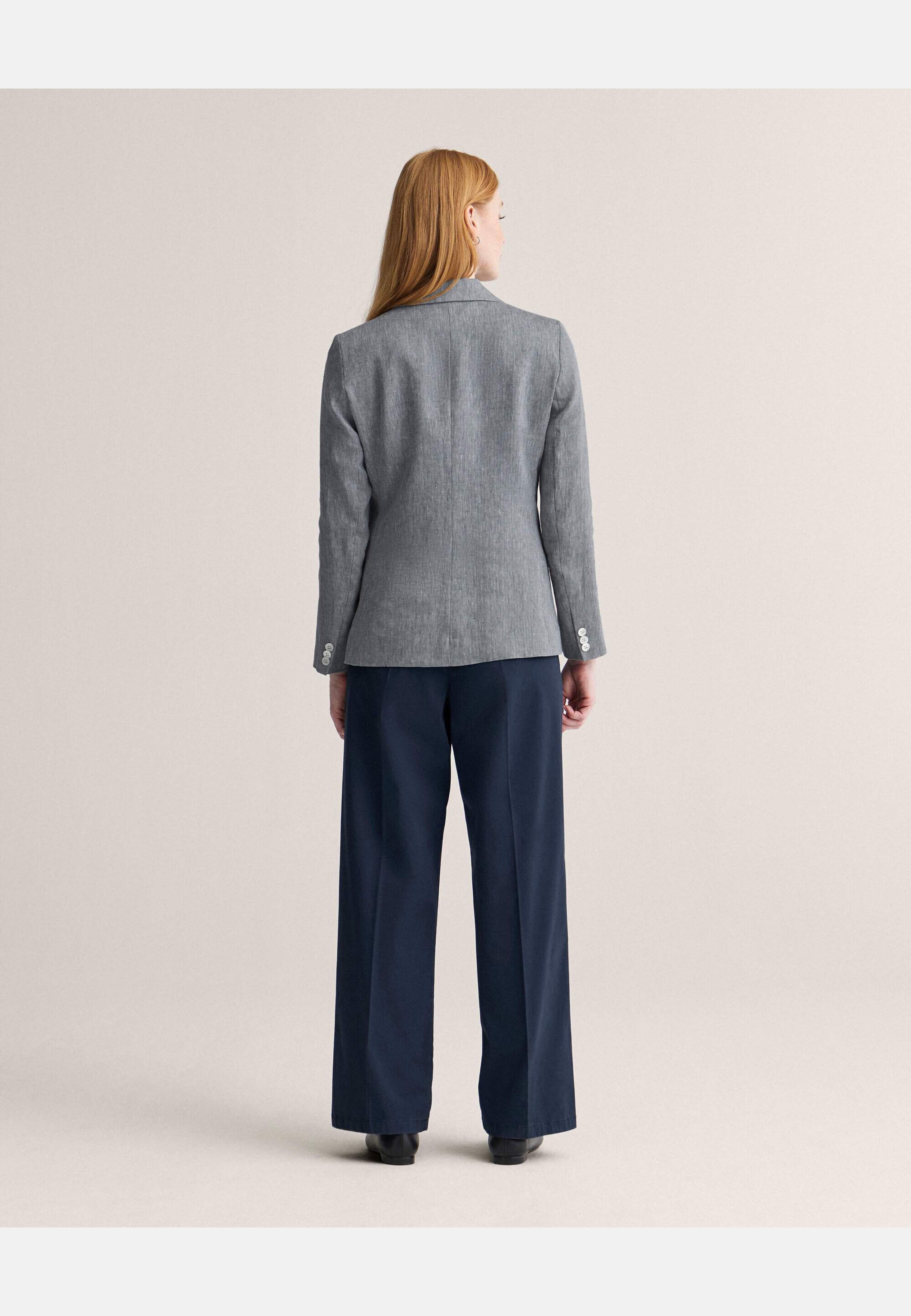 Marie Satin Chinos, från Newhouse, i färgen marinblå. Klicka för att öppna bilden i stort format