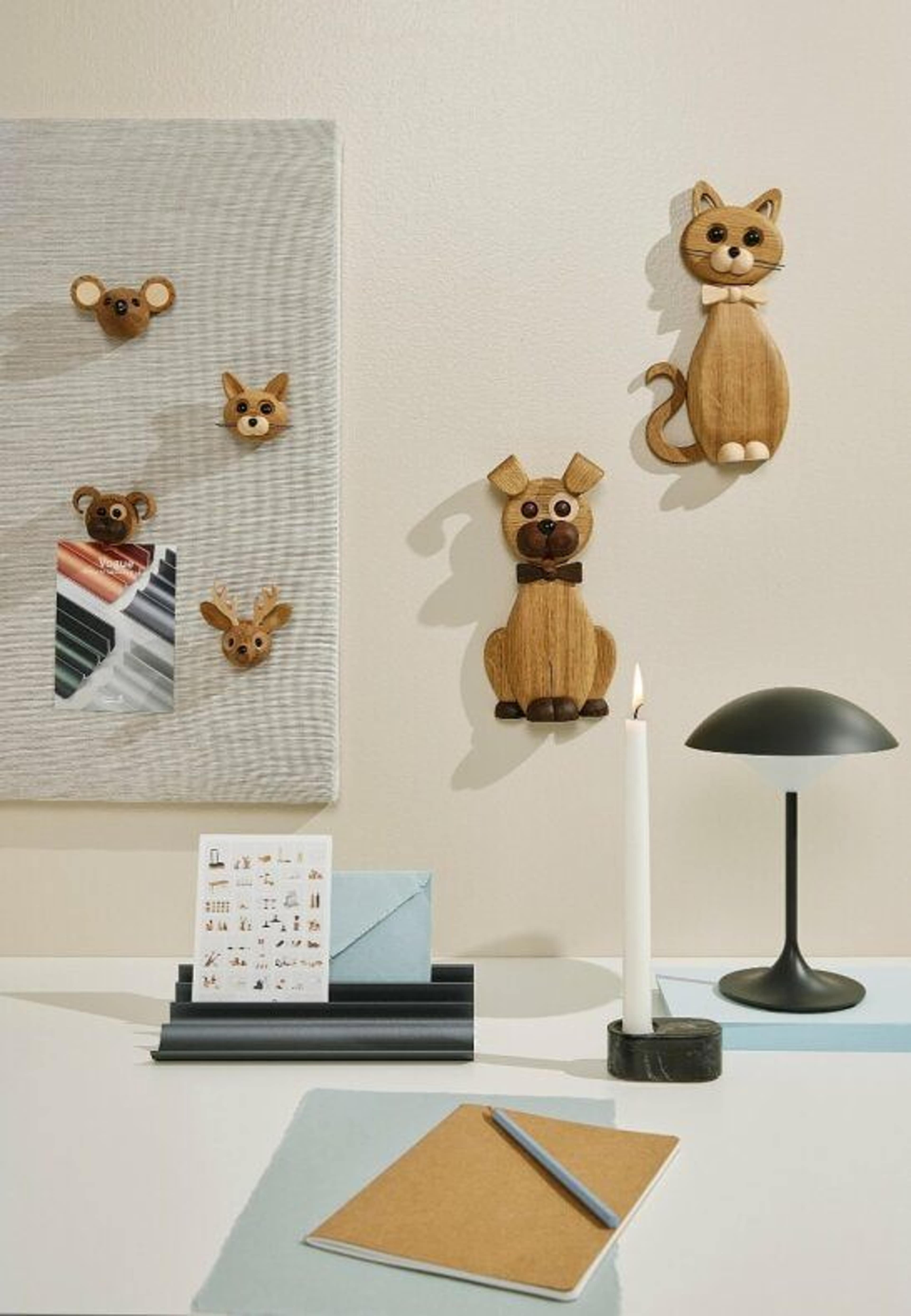 Dekoration Spring Copenhagen Magnet Matilda Koala Ek/lönn, 6 Cm, från Spring Copenhagen, i färgen beige. Klicka för att öppna bilden i stort format