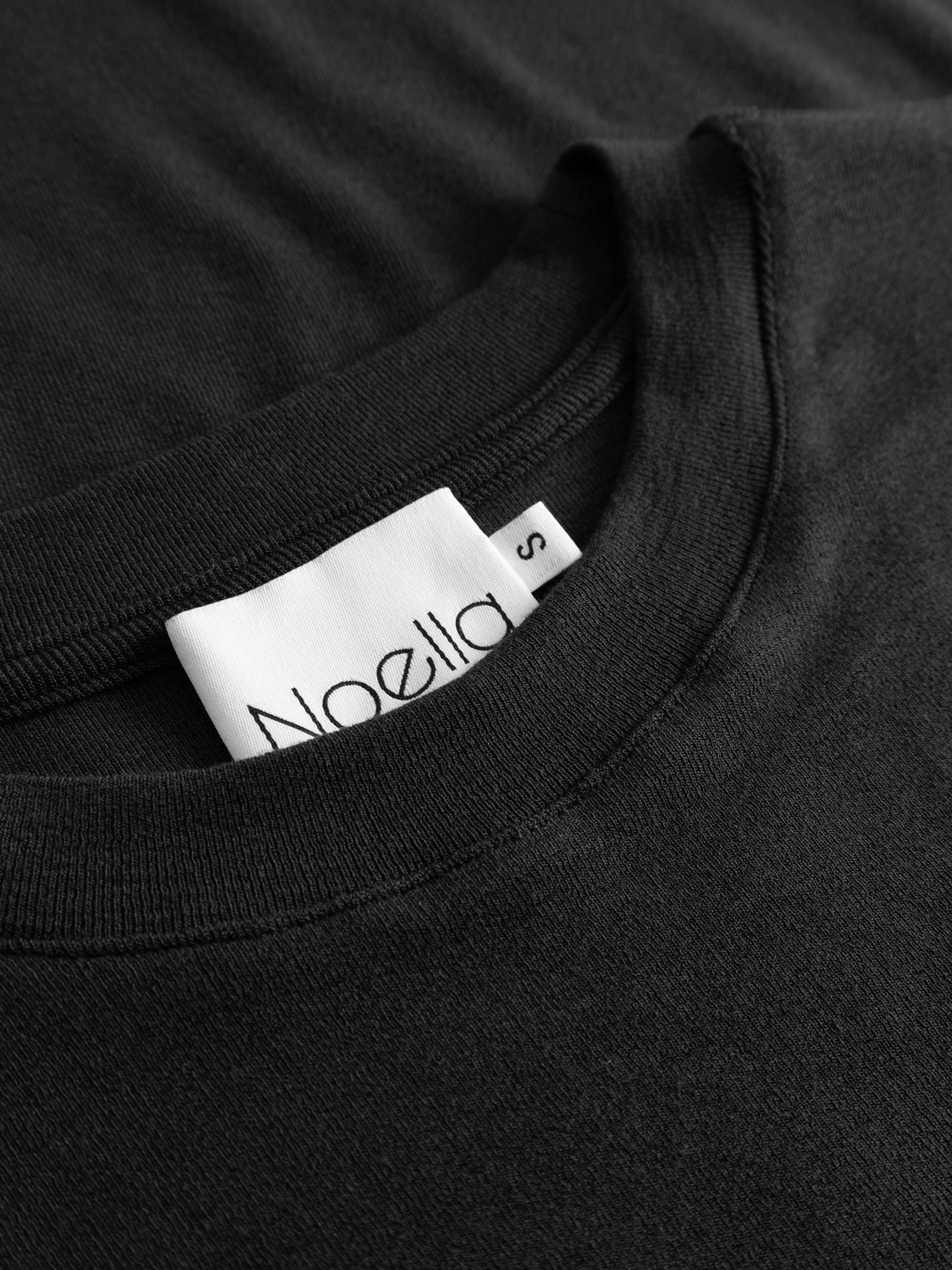 Lidie Ls Top - Black, från Noella, i färgen black. Klicka för att öppna bilden i stort format