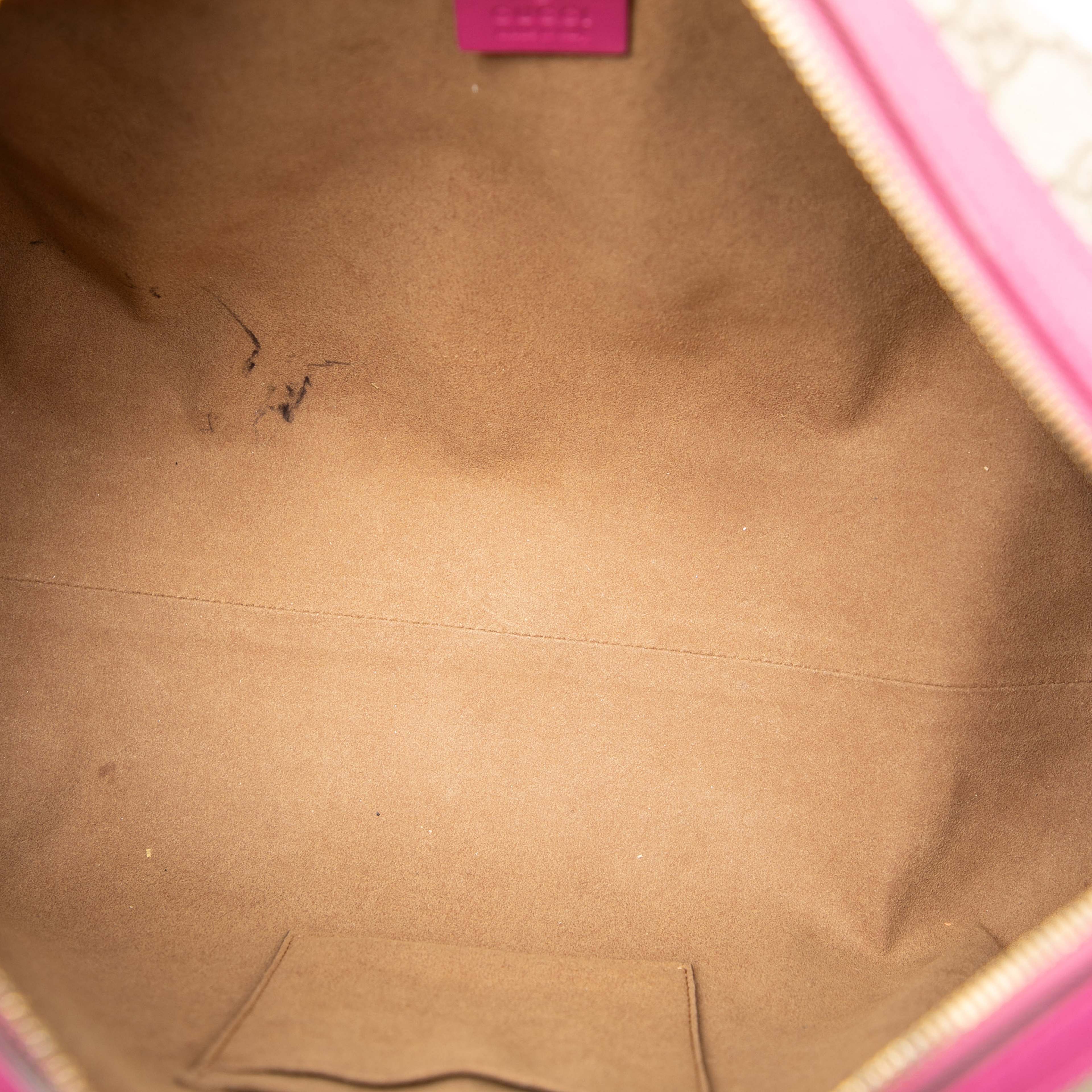 Gucci Medium Gg Supreme Satchel, från Luxclusif, i färgen beige. Klicka för att öppna bilden i stort format