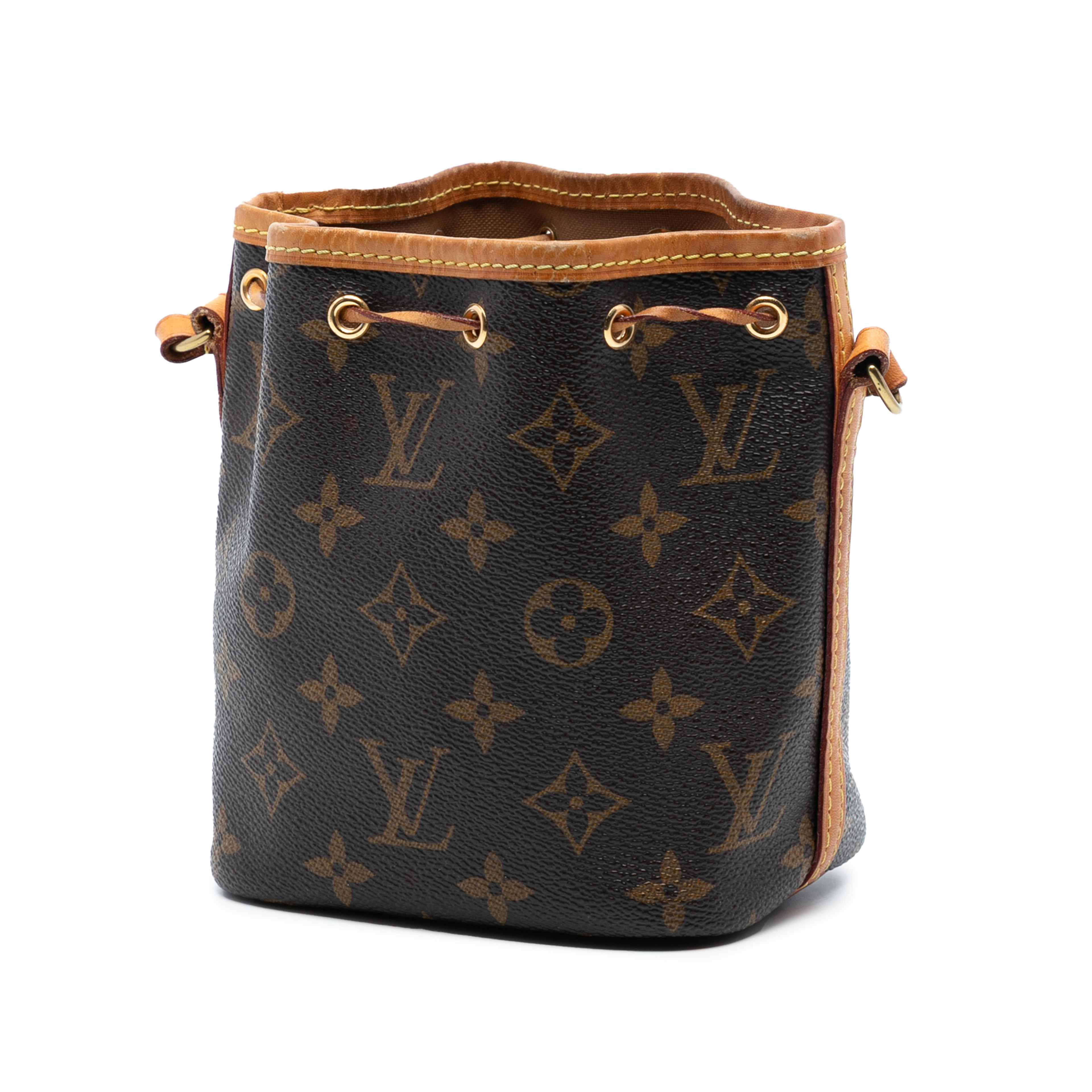 Louis Vuitton Monogram Nano Noe, från Luxclusif, i färgen brown. Klicka för att öppna bilden i stort format