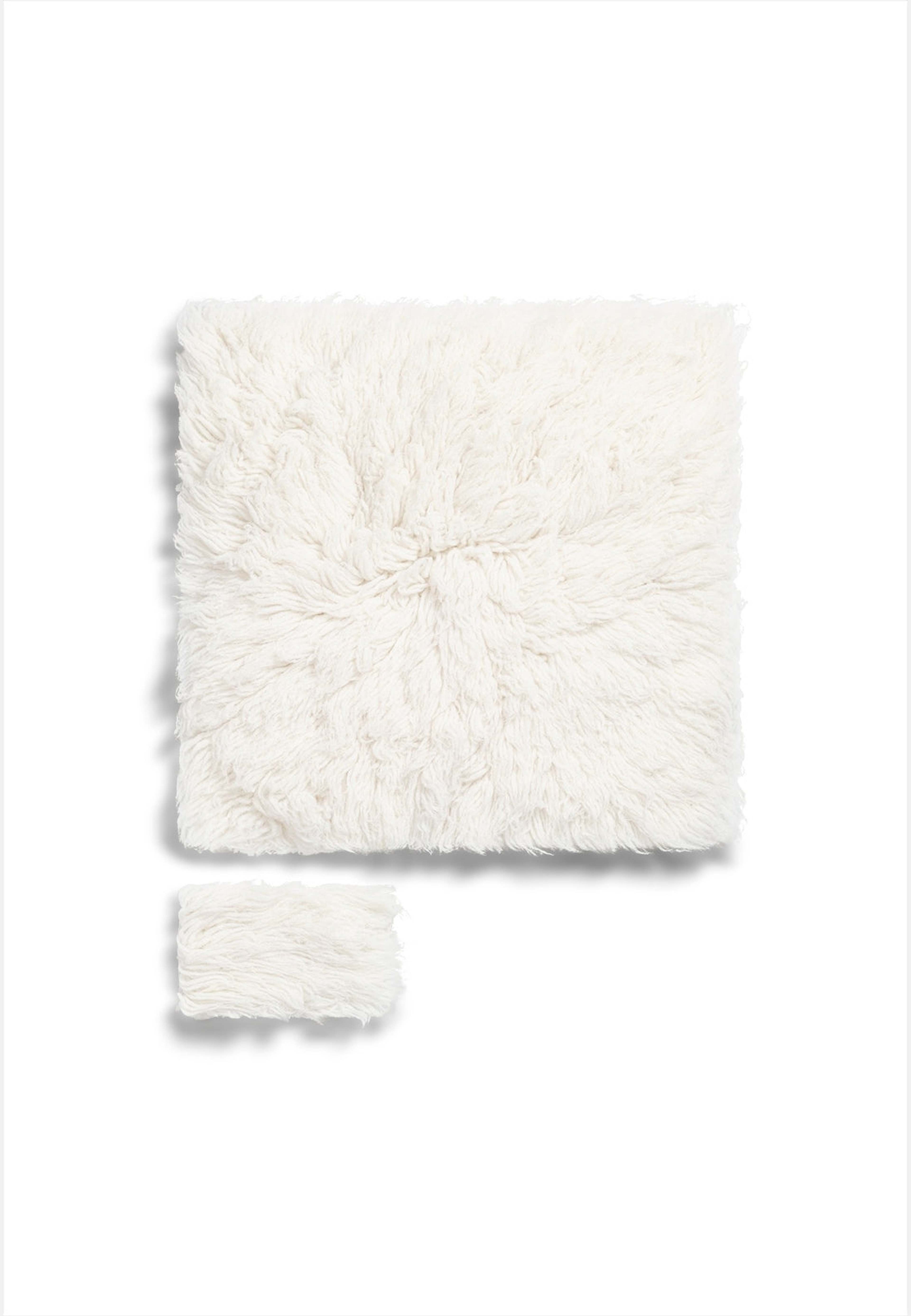 Shaggy Bone White, från Layered, i färgen bone white. Klicka för att öppna bilden i stort format