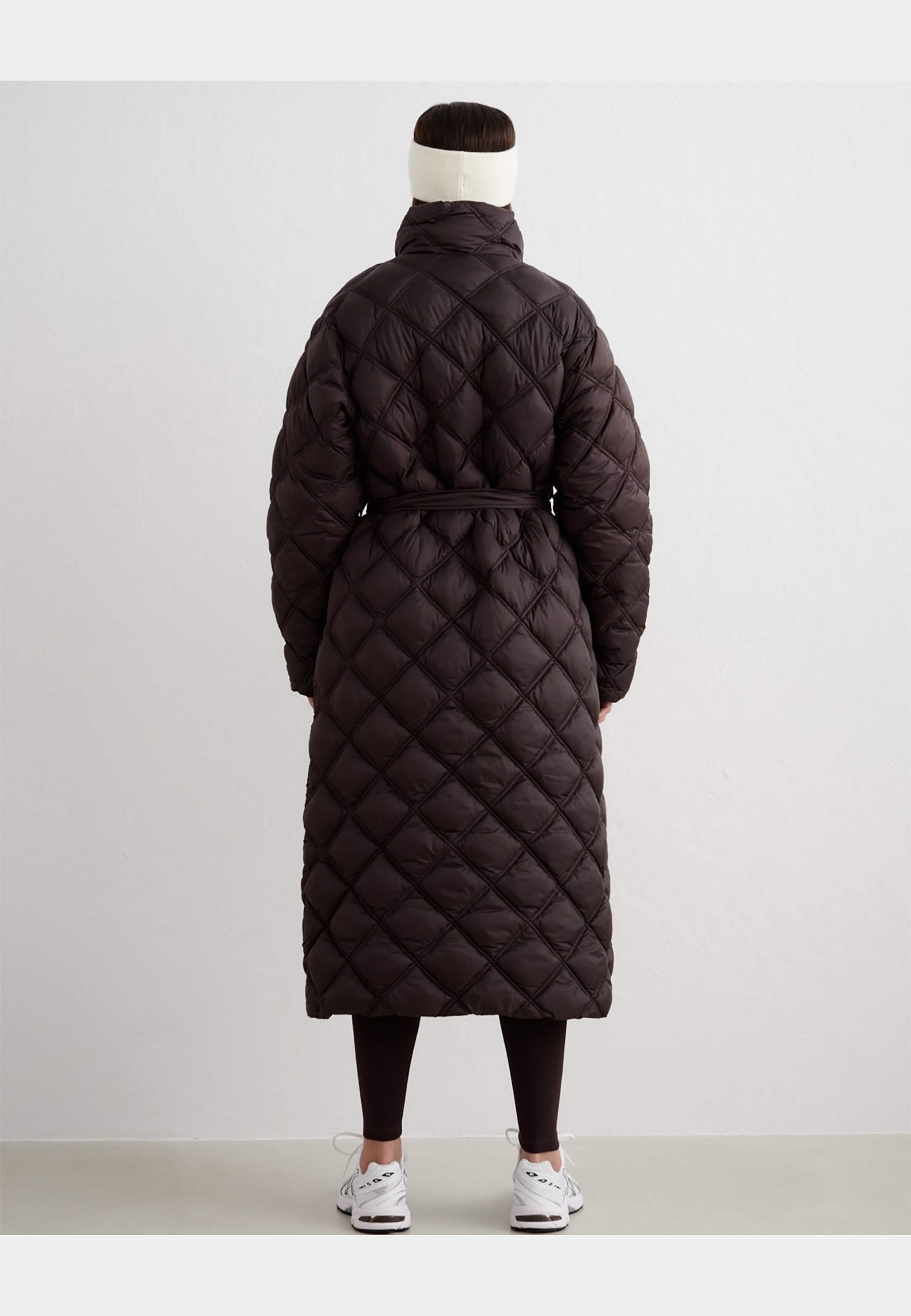 Quilted Coat, från aim'n, i färgen chocolate. Klicka för att öppna bilden i stort format