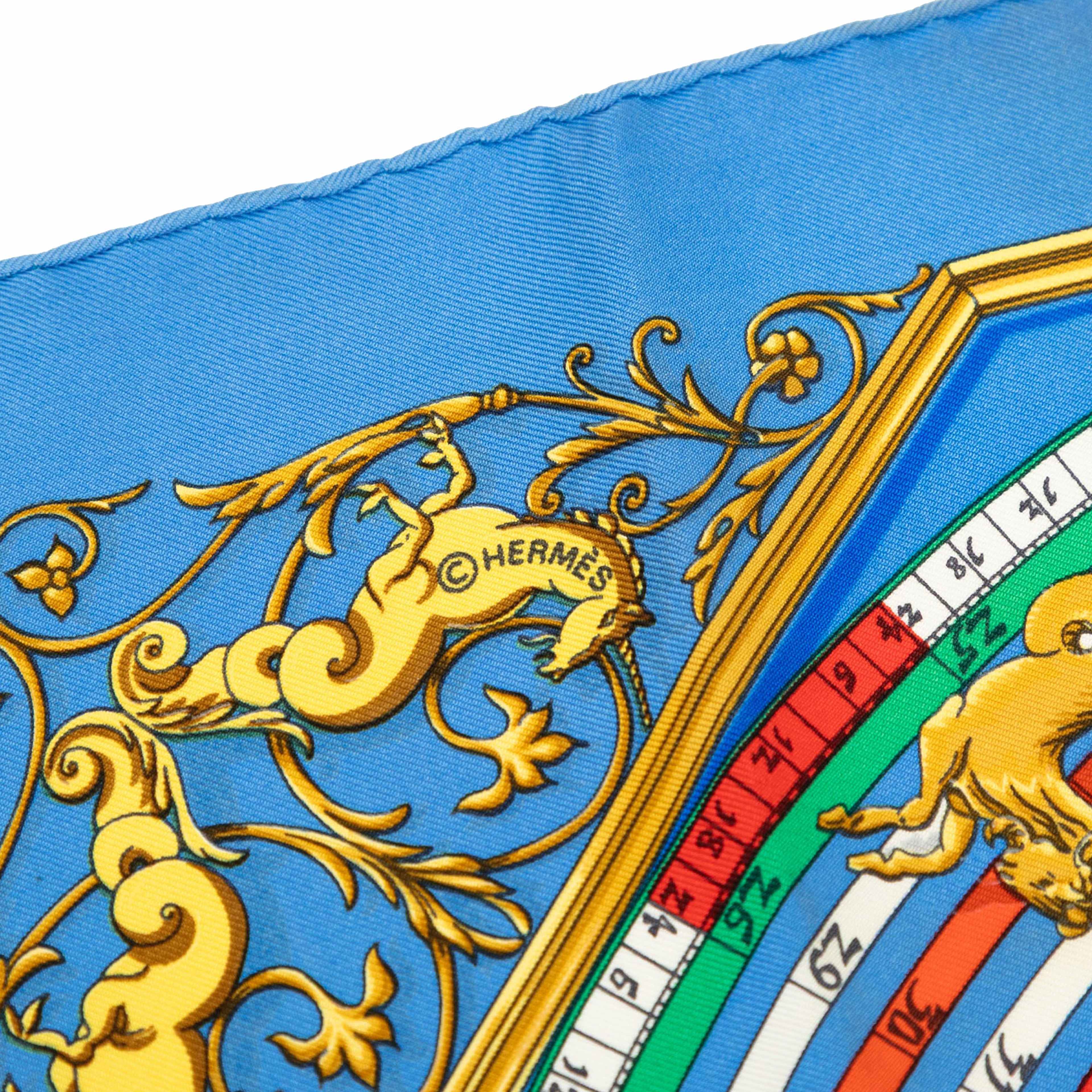 Hermès Astrologie Dies Et Hore Silk Handkerchief, från Luxclusif, i färgen blå. Klicka för att öppna bilden i stort format