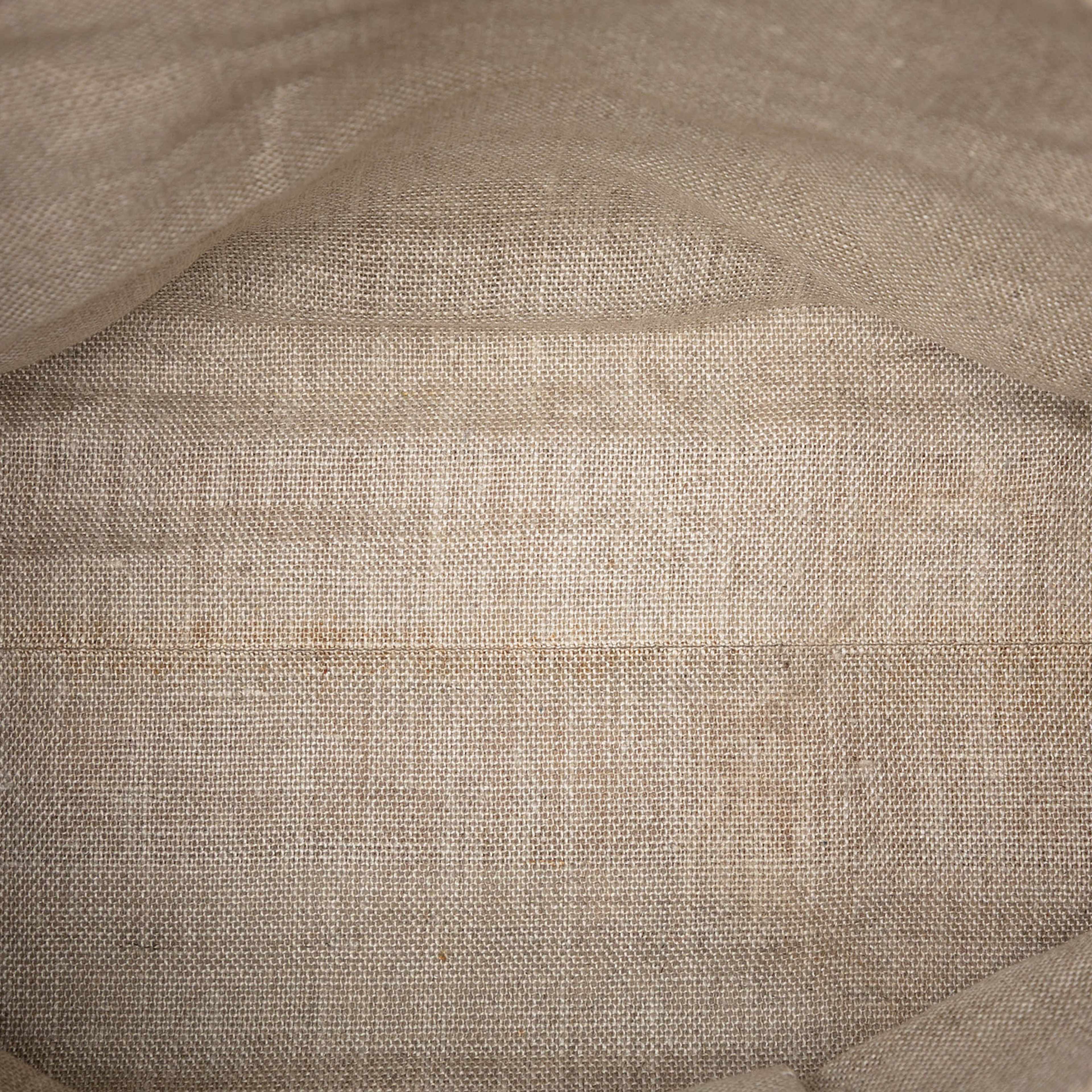 Gucci Leather Gg Charm Tote, från Luxclusif, i färgen red. Klicka för att öppna bilden i stort format