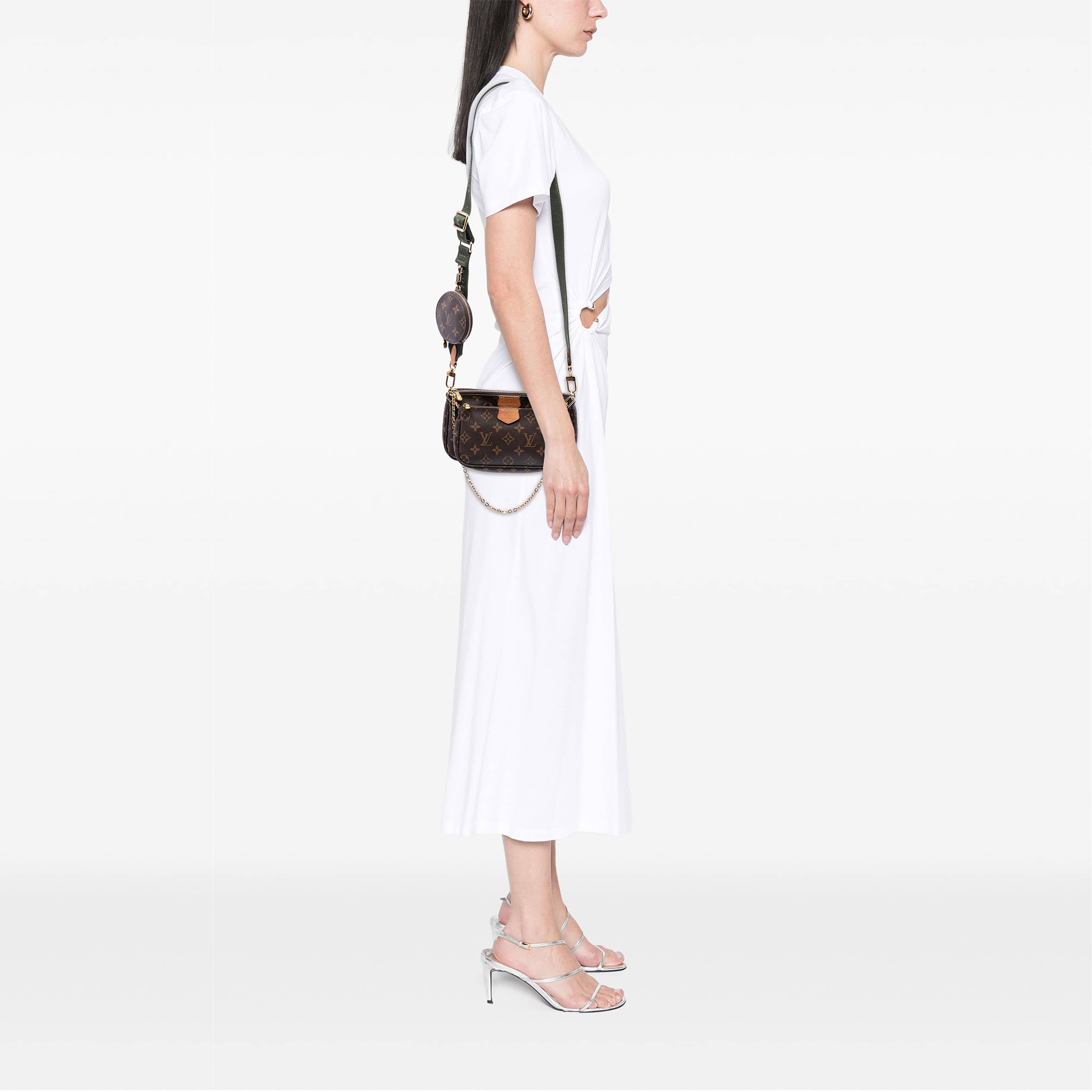 Louis Vuitton Monogram Multi Pochette Accessoires, från Luxclusif, i färgen brun. Klicka för att öppna bilden i stort format