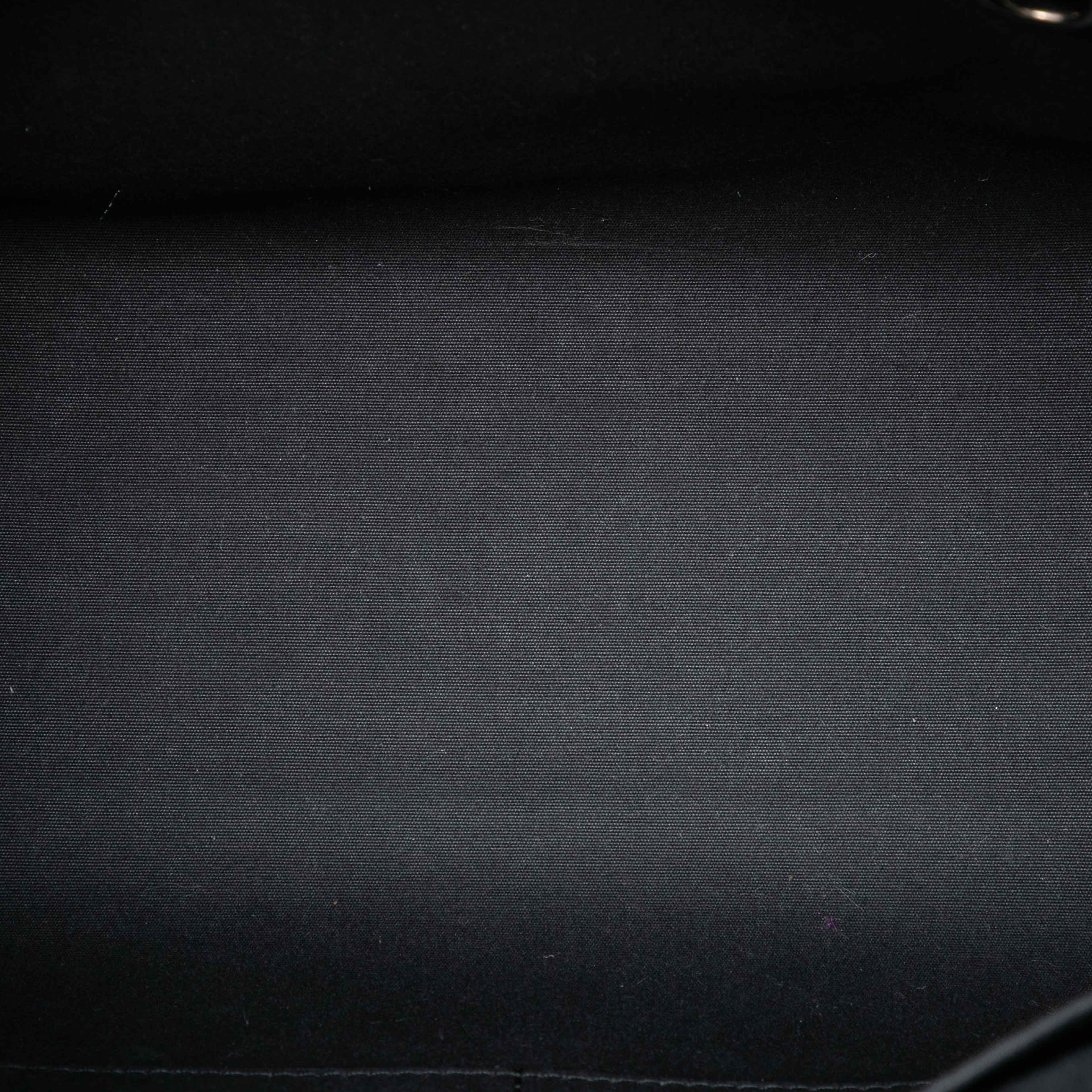 Louis Vuitton Electric Epi Brea Mm, från Luxclusif, i färgen black. Klicka för att öppna bilden i stort format