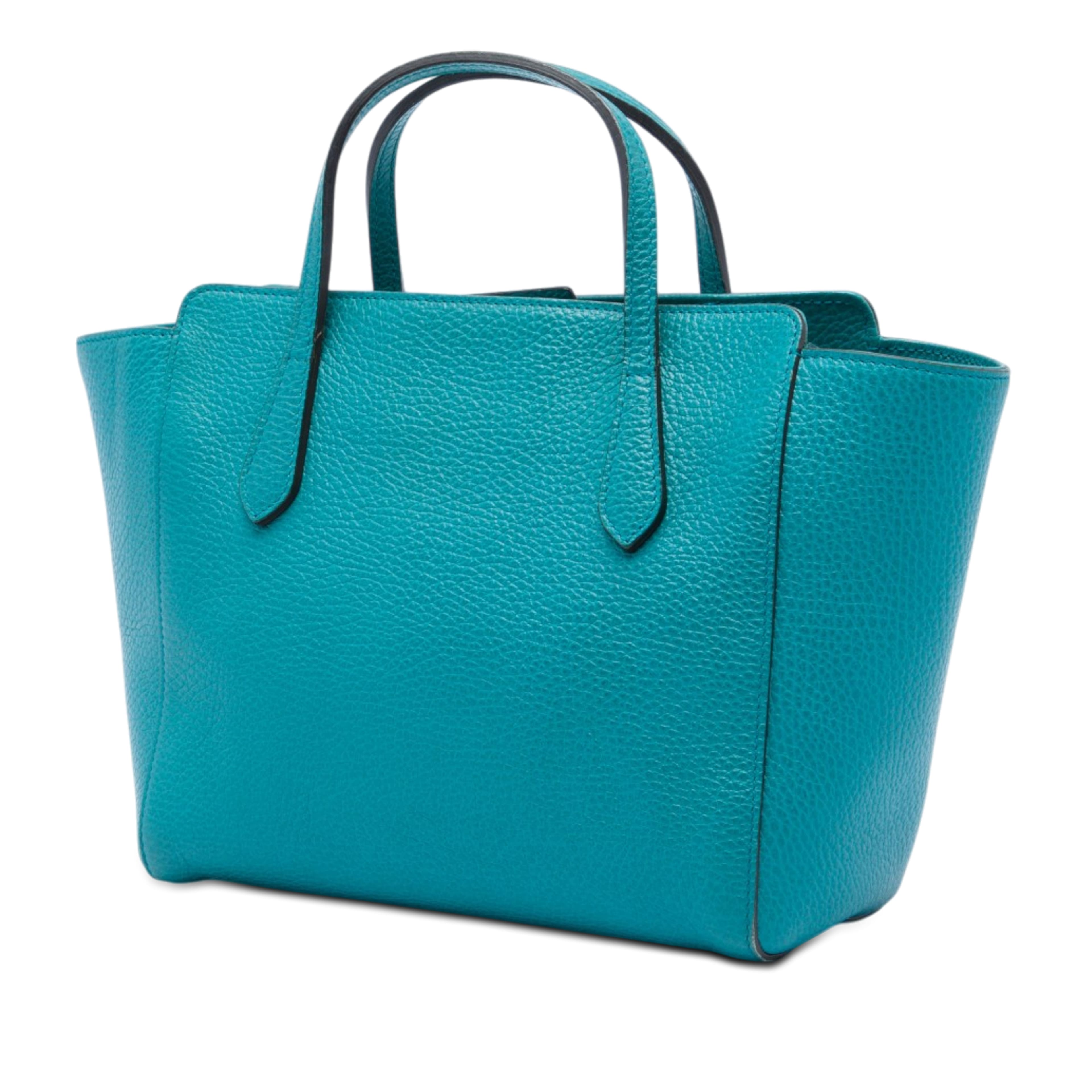 Gucci Mini Calfskin Swing Handbag, från Luxclusif, i färgen blå. Klicka för att öppna bilden i stort format