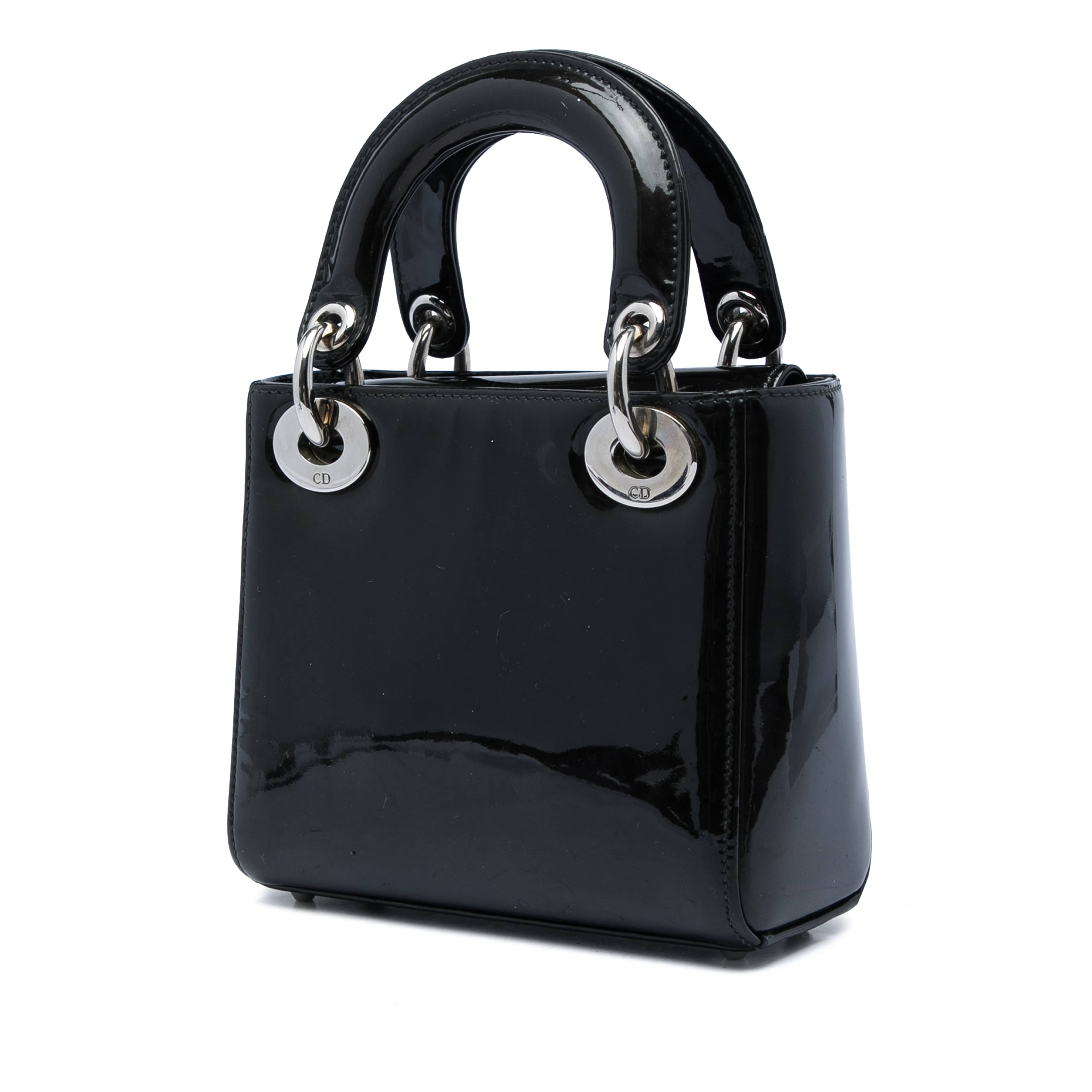 Dior Mini Patent Lady Dior, från Luxclusif, i färgen svart. Klicka för att öppna bilden i stort format