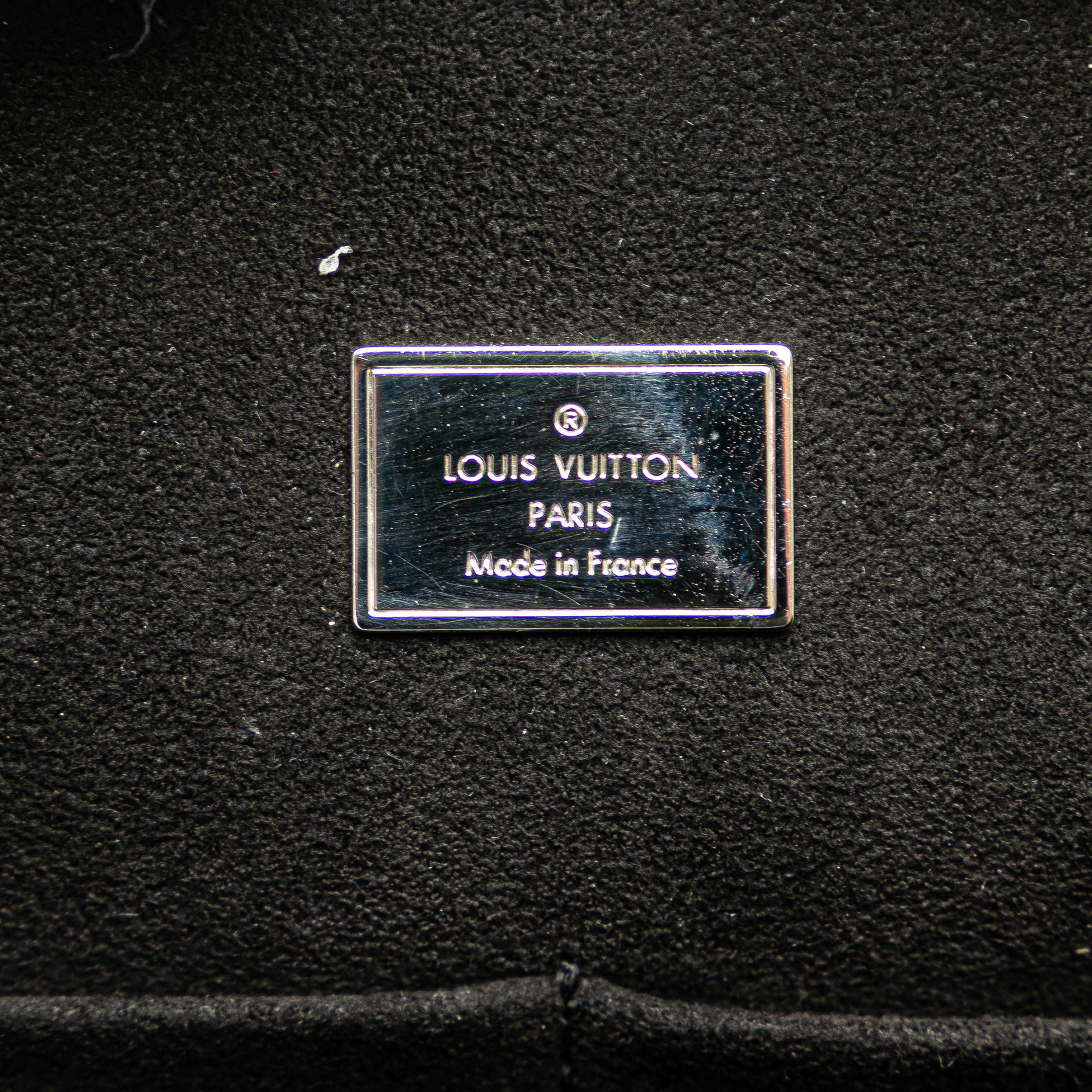 Louis Vuitton Monogram Vernis Melrose, från Luxclusif, i färgen purple. Klicka för att öppna bilden i stort format