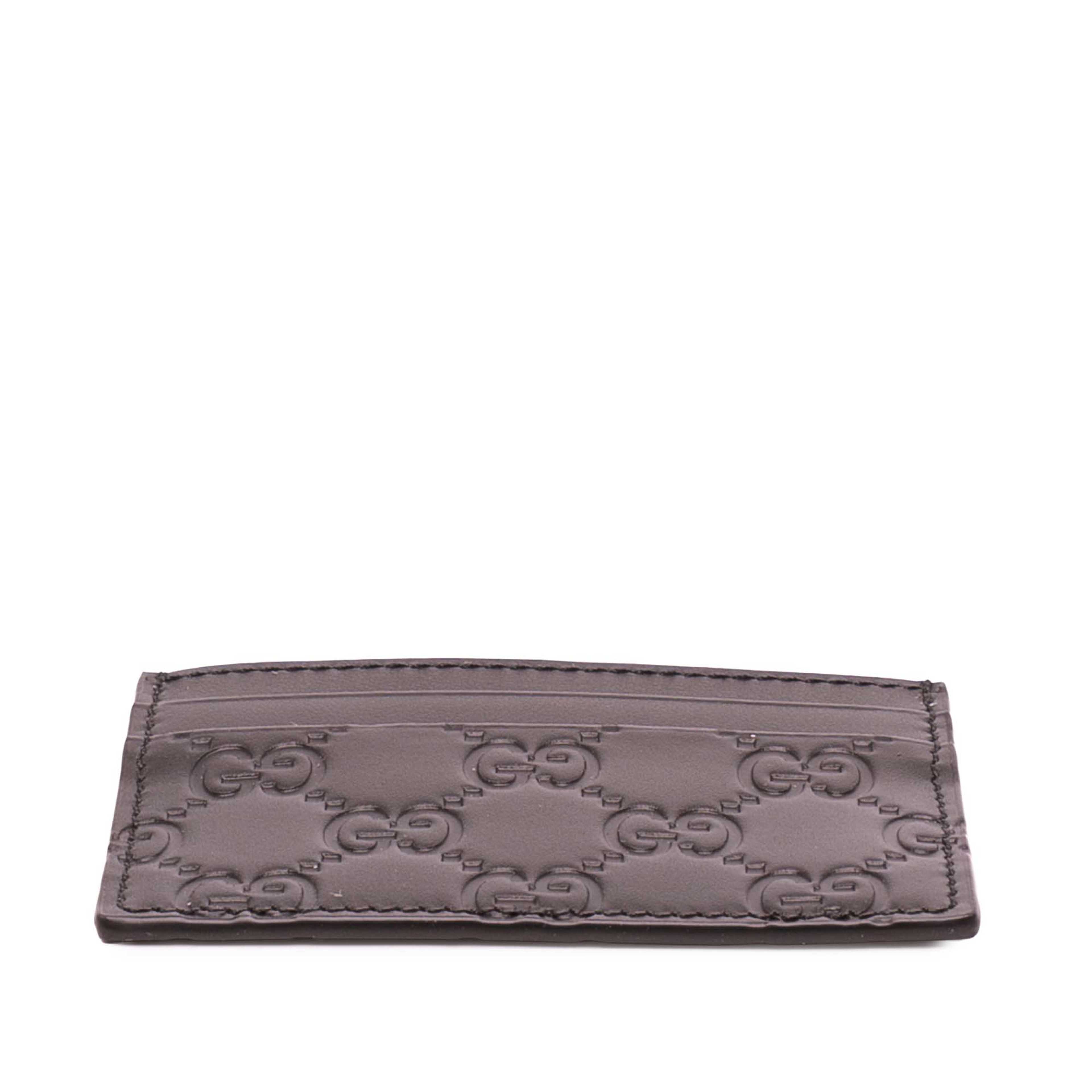 Gucci Guccissima Card Holder, från Luxclusif, i färgen black. Klicka för att öppna bilden i stort format