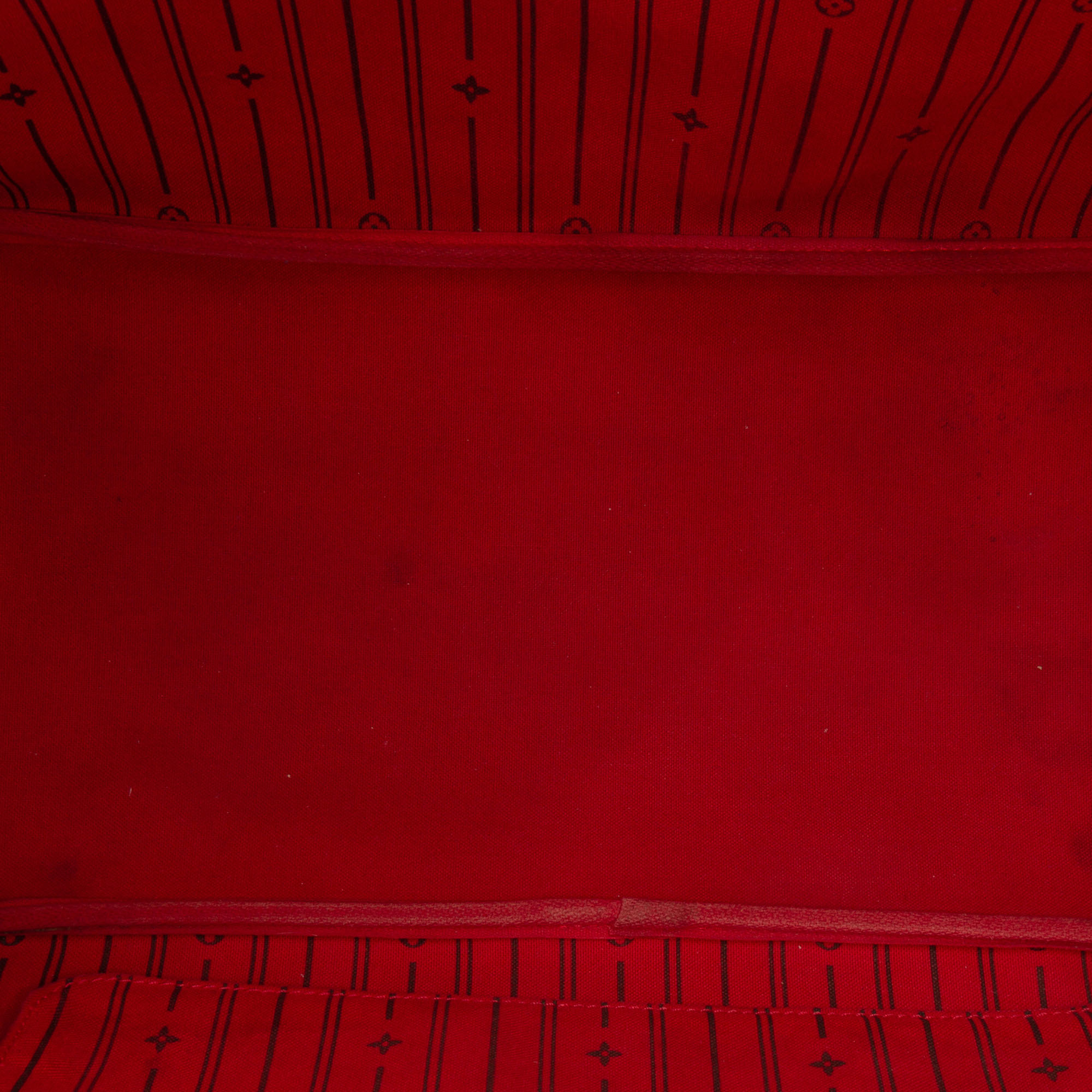 Louis Vuitton Damier Ebene Neverfull Gm, från Luxclusif, i färgen brown. Klicka för att öppna bilden i stort format