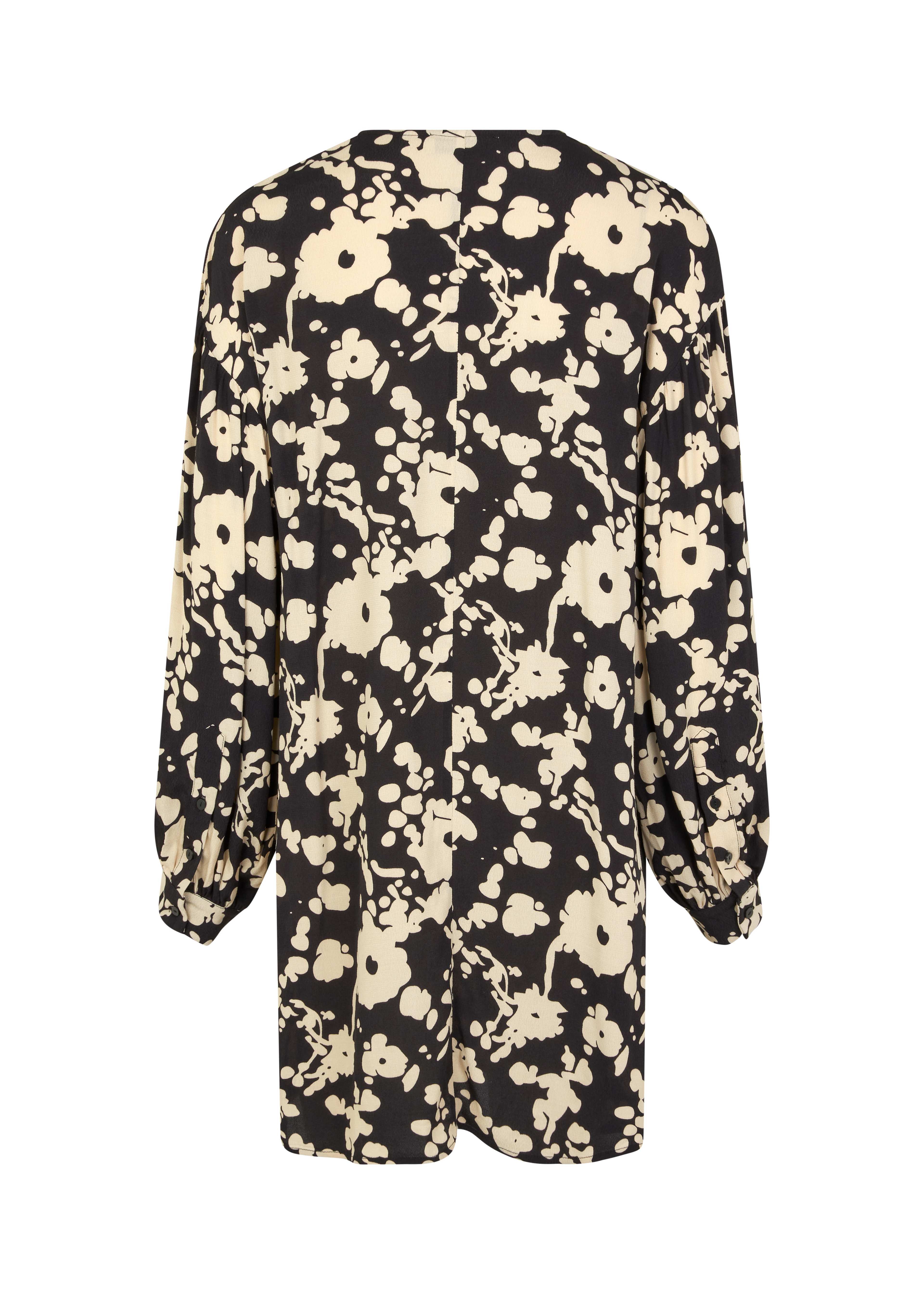 Helenemd Print Dress, från Modström, i färgen cosmos flower. Klicka för att öppna bilden i stort format
