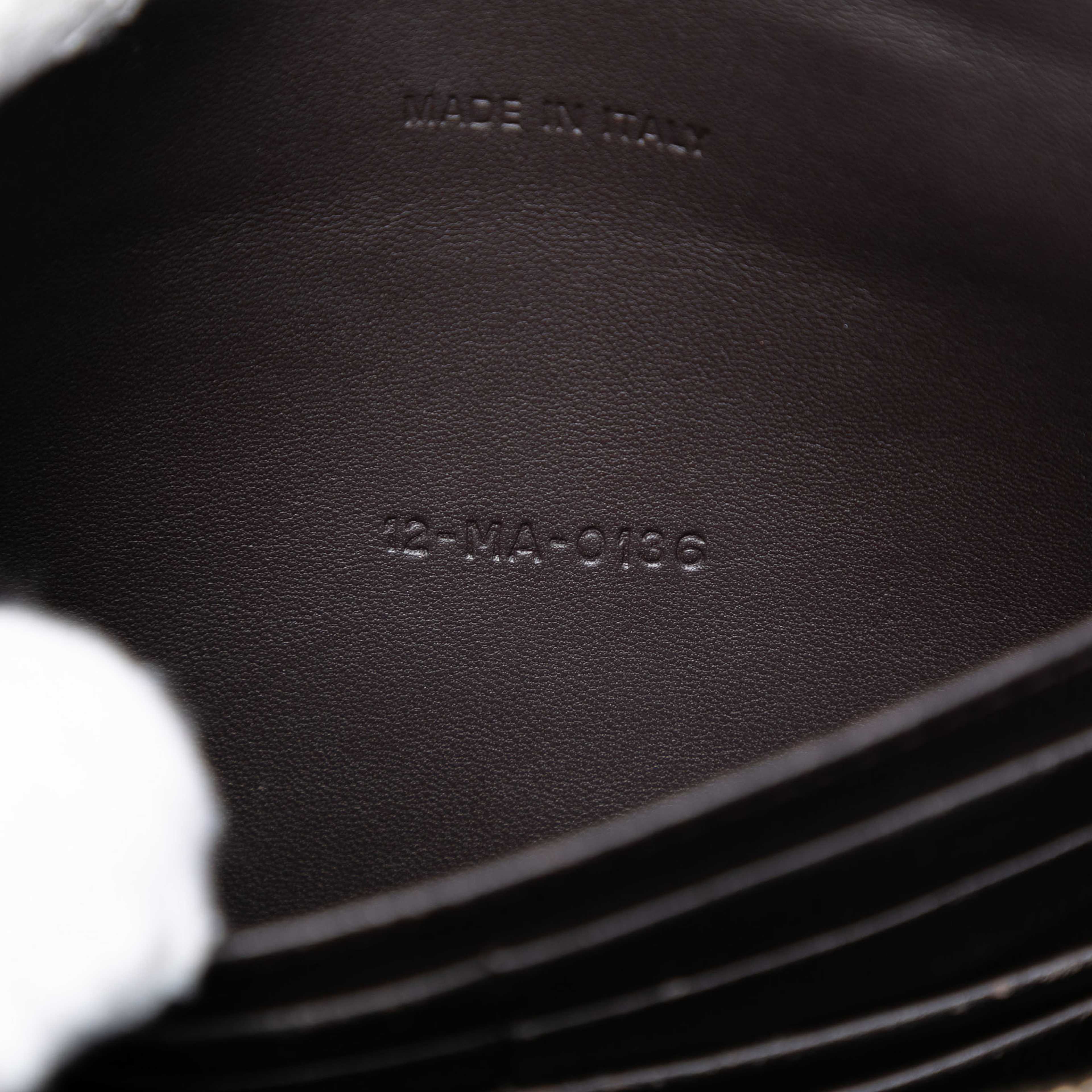 Dior Metallic Crinkled Calfskin Cannage Miss Dior Promenade Crossbody, från Luxclusif, i färgen silver. Klicka för att öppna bilden i stort format