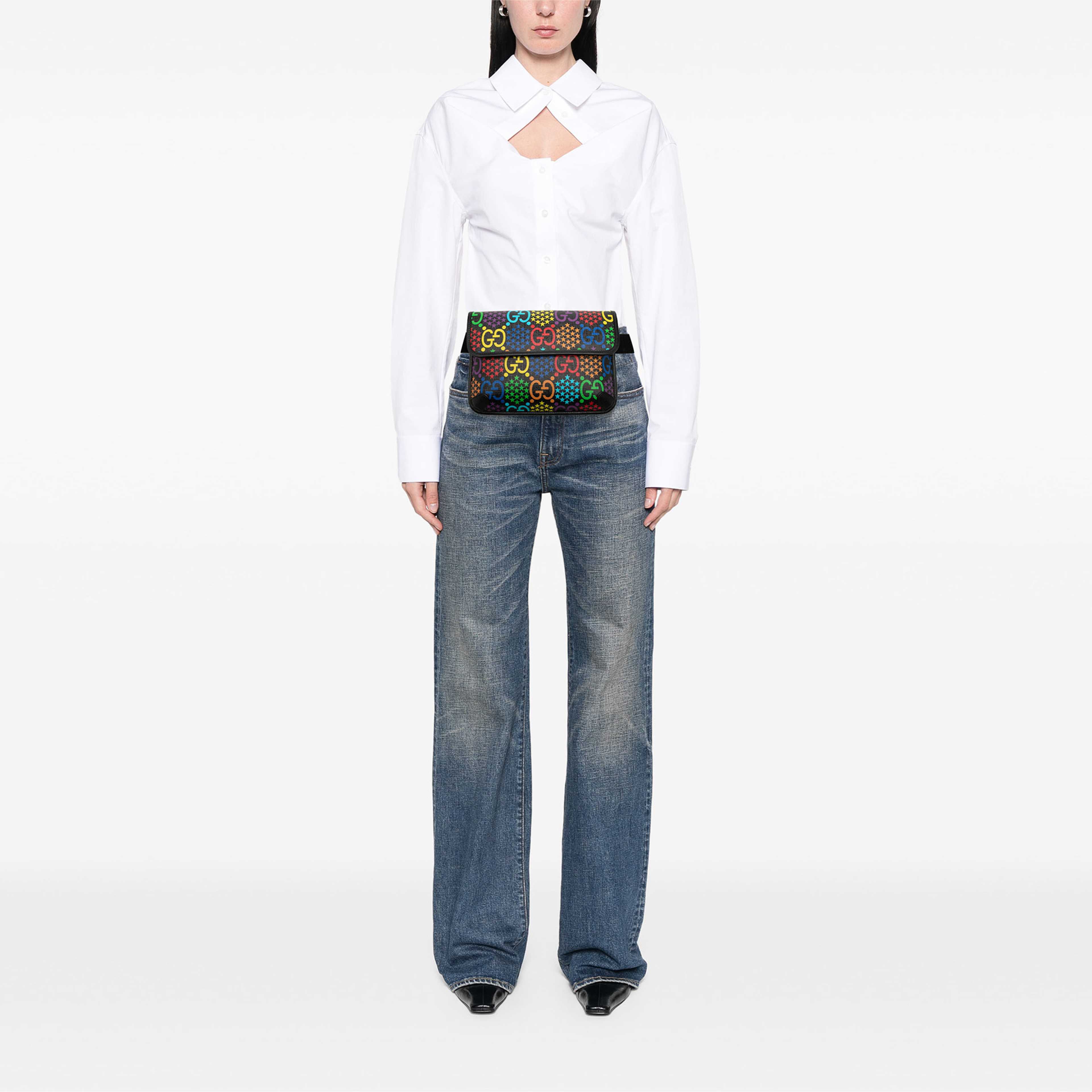 Gucci Gg Supreme Psychedelic Belt Bag, från Luxclusif, i färgen svart. Klicka för att öppna bilden i stort format